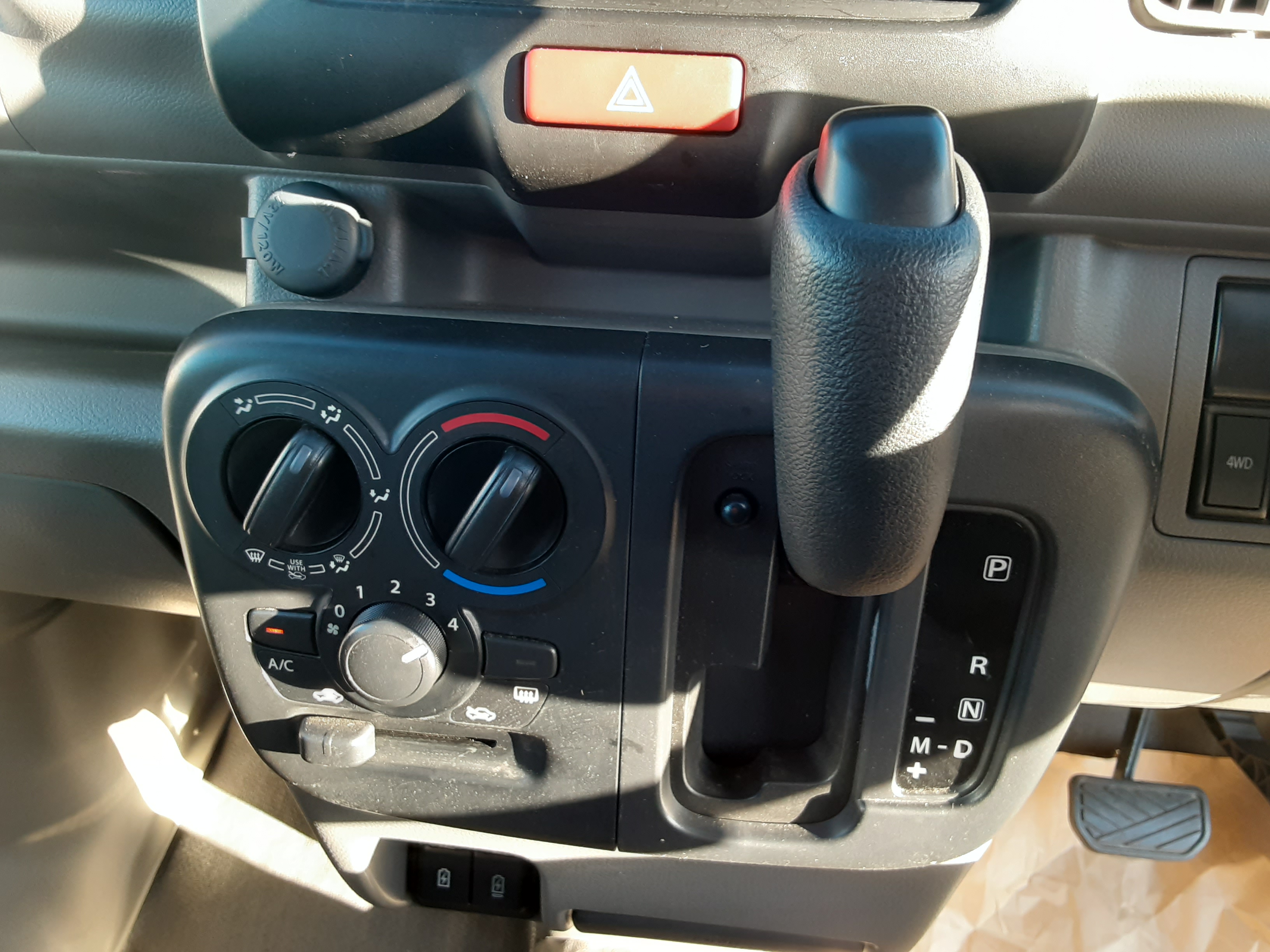 日産 中古車 ＮＶ１００クリッパーバン	ＤＸ　セーフティパッケージの商品画像6