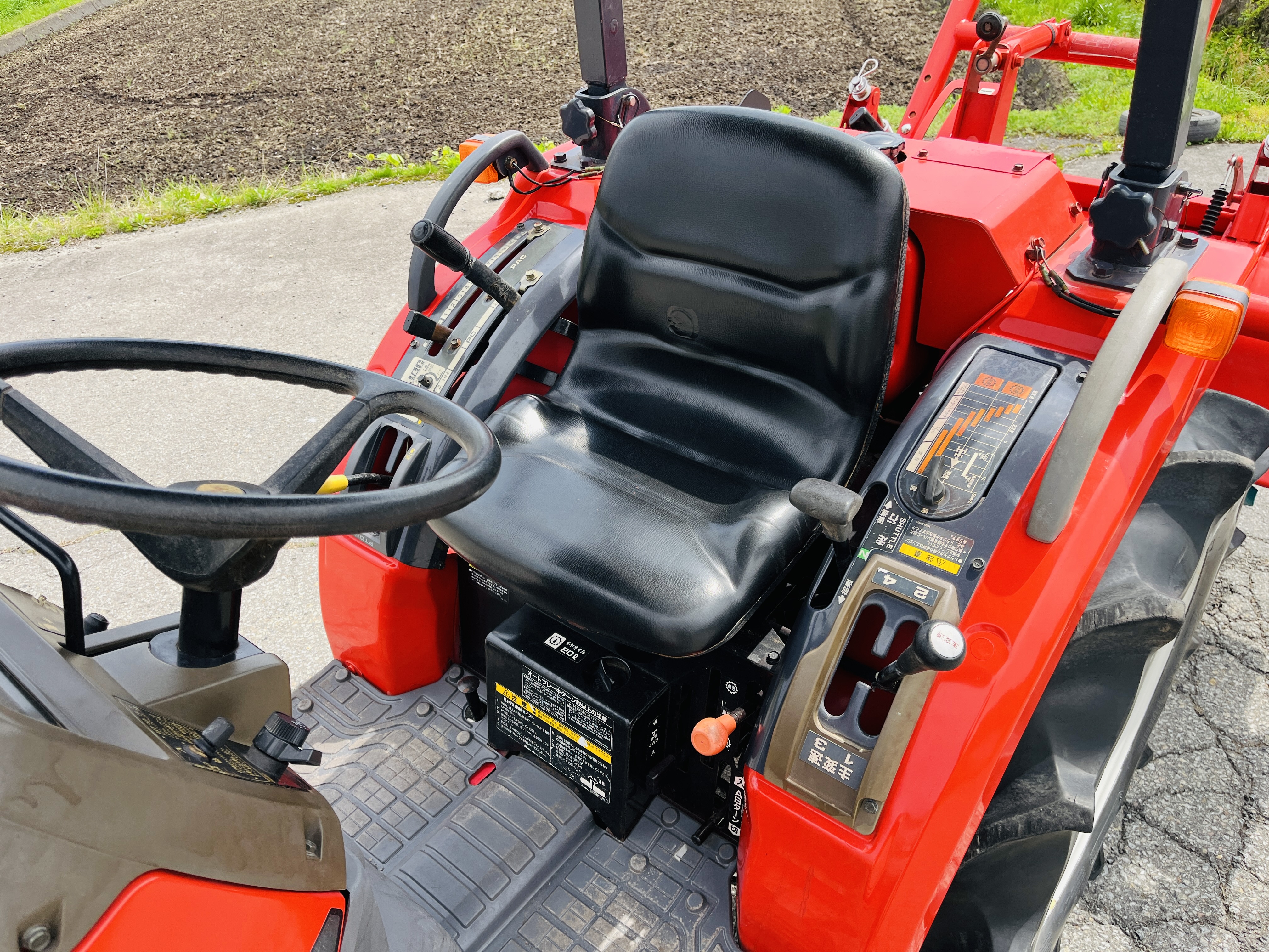 三菱マヒンドラ農機 中古トラクター MT240の商品画像8