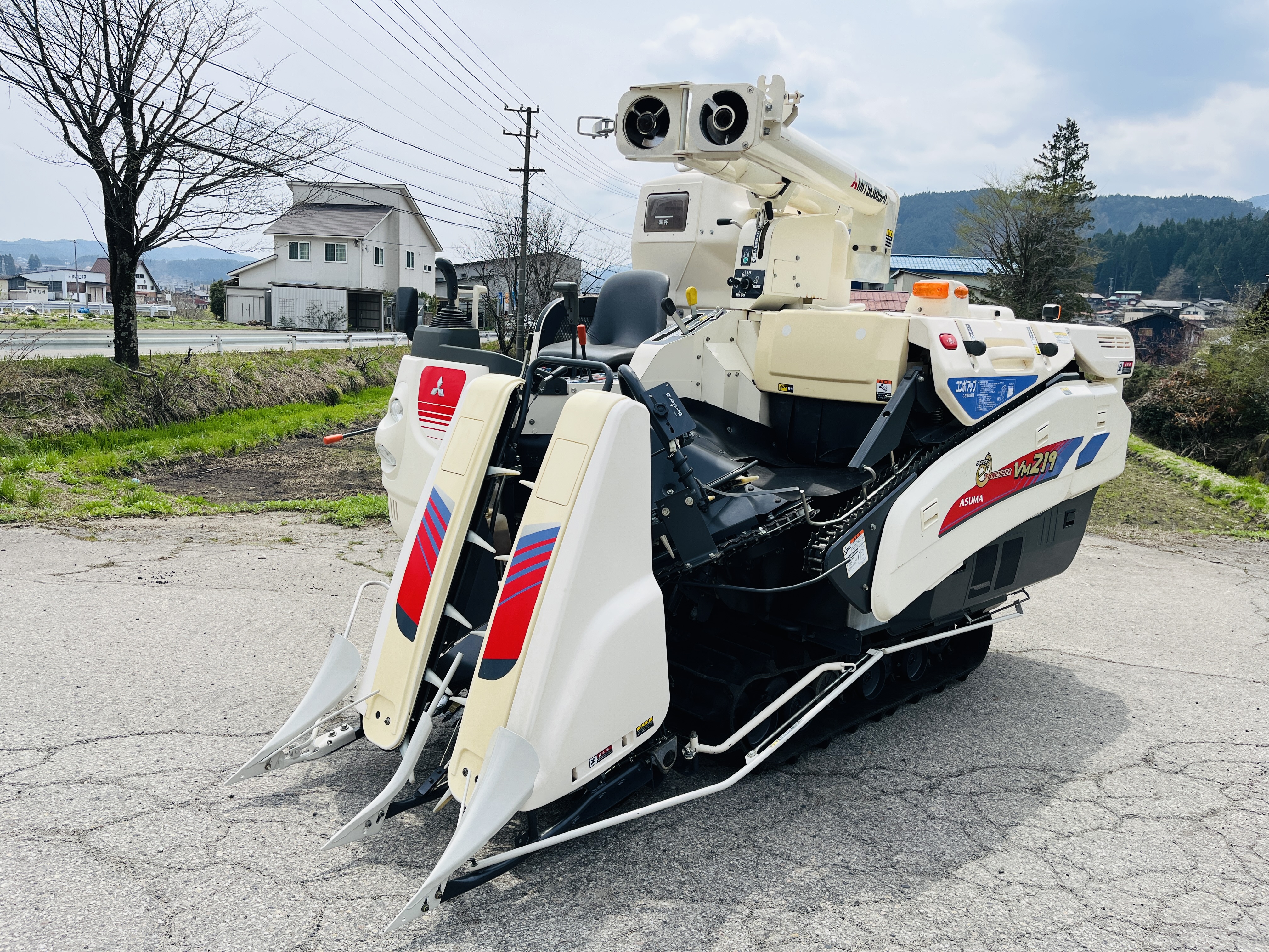 三菱マヒンドラ農機 中古コンバイン VM219Gの商品画像1