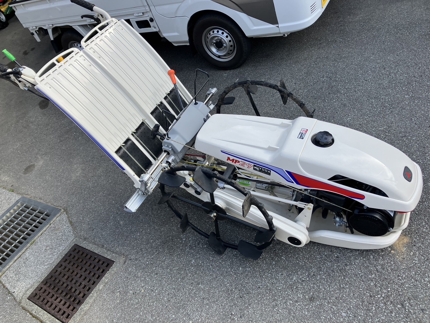 三菱マヒンドラ農機 中古田植機 MP29FDMの商品画像2
