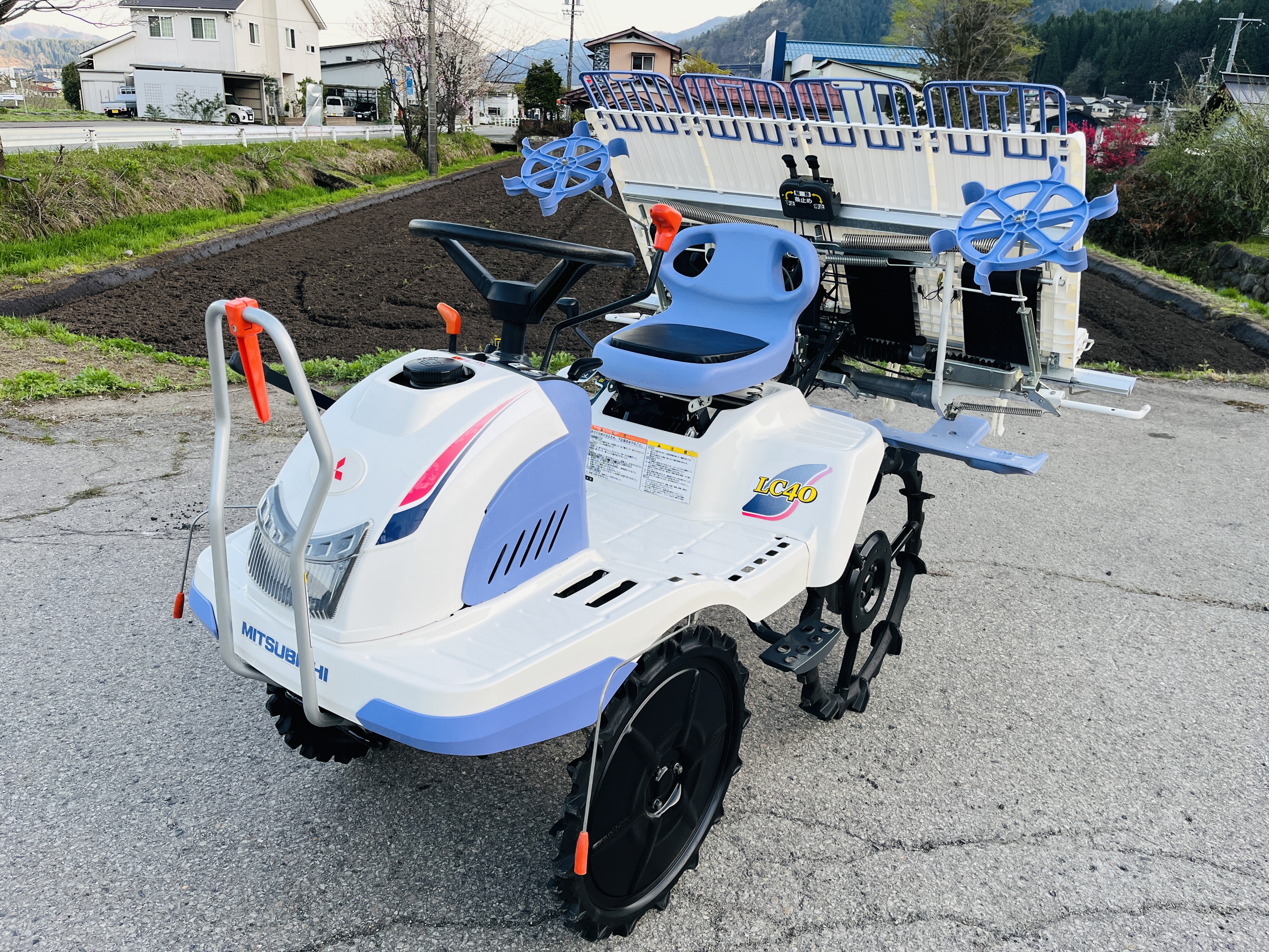 三菱マヒンドラ農機 中古田植機 LC40の商品画像1