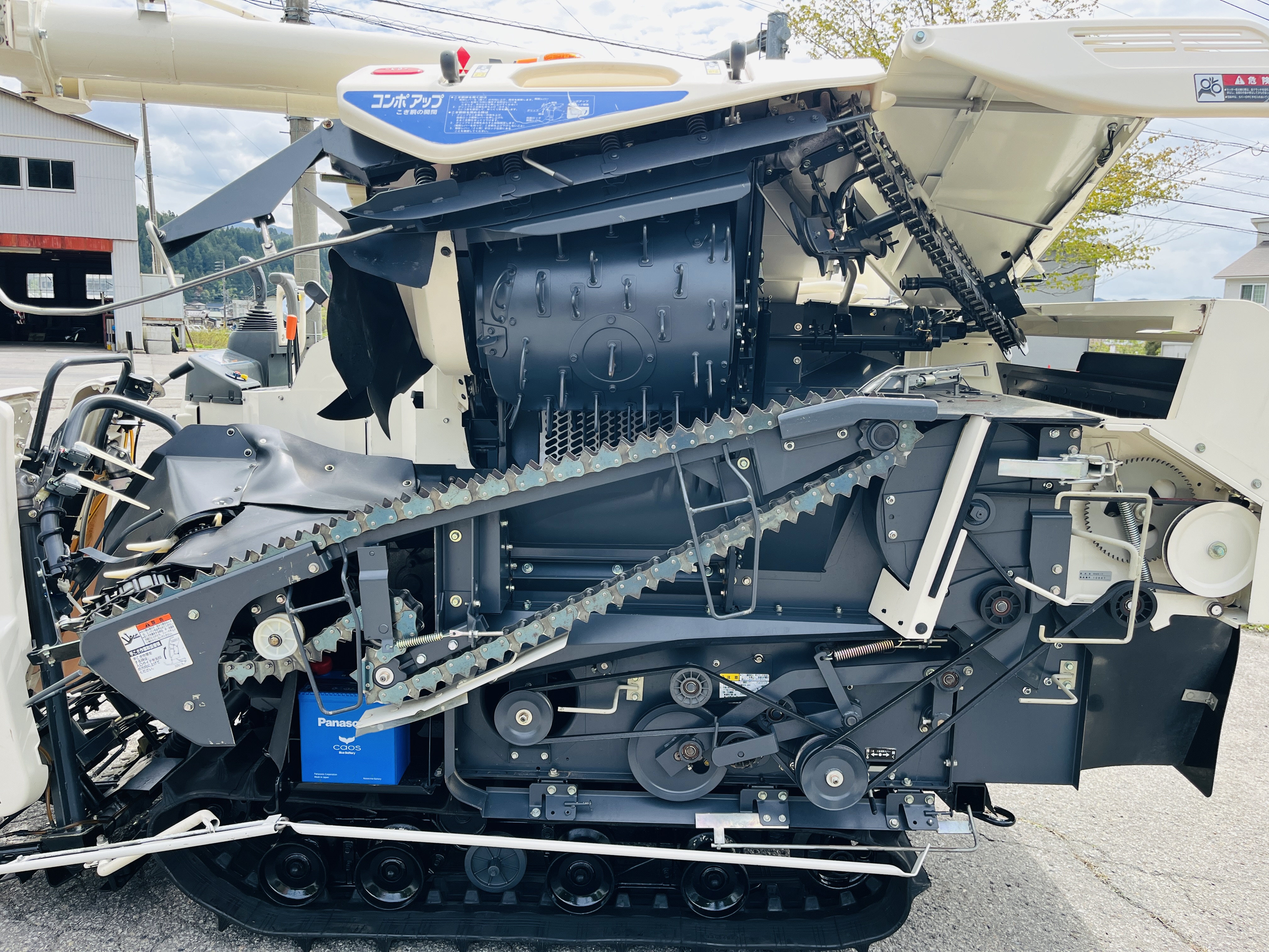 三菱マヒンドラ農機 中古コンバイン VM221Gの商品画像7