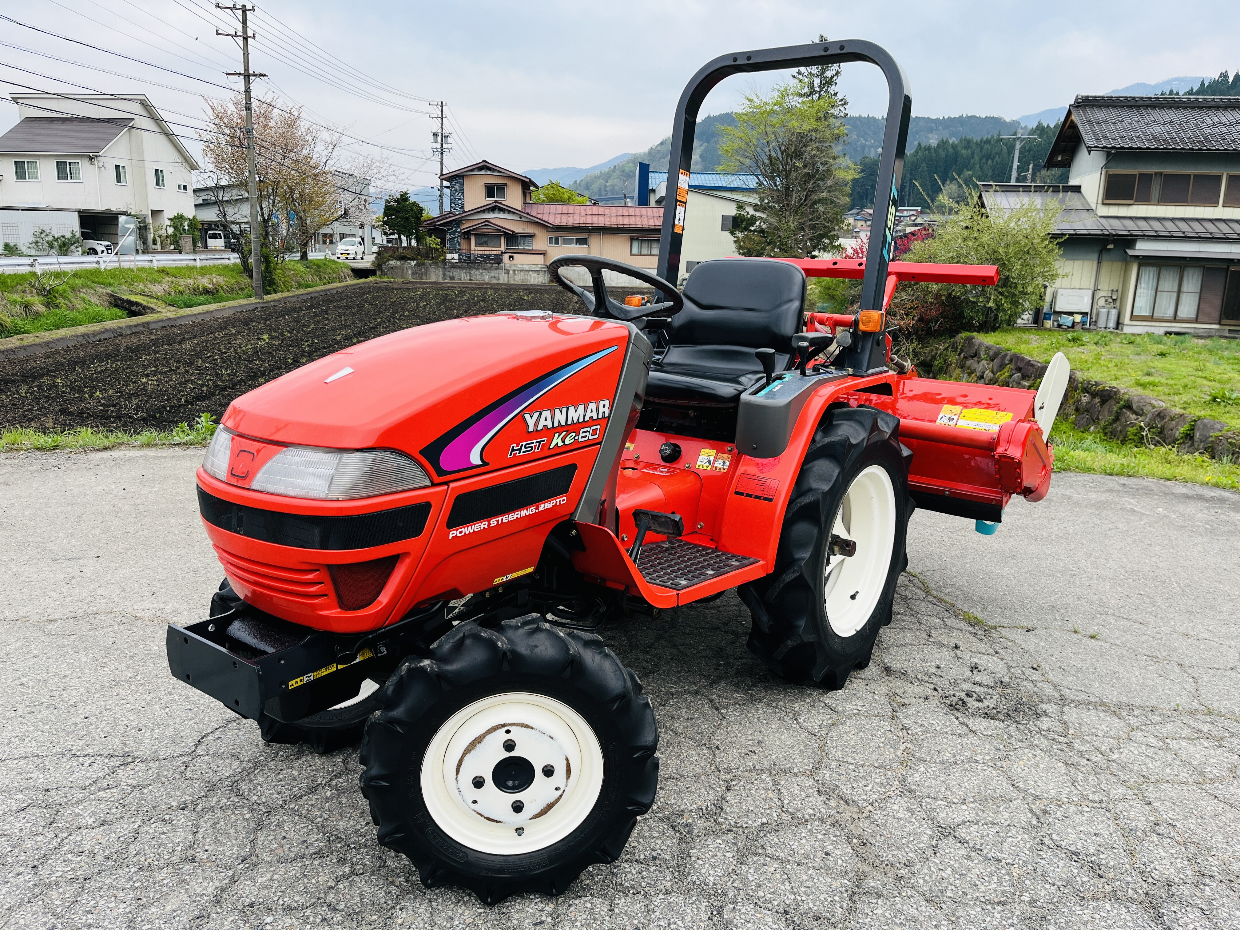 ヤンマー 中古トラクター Ke-60 HSTの商品画像1