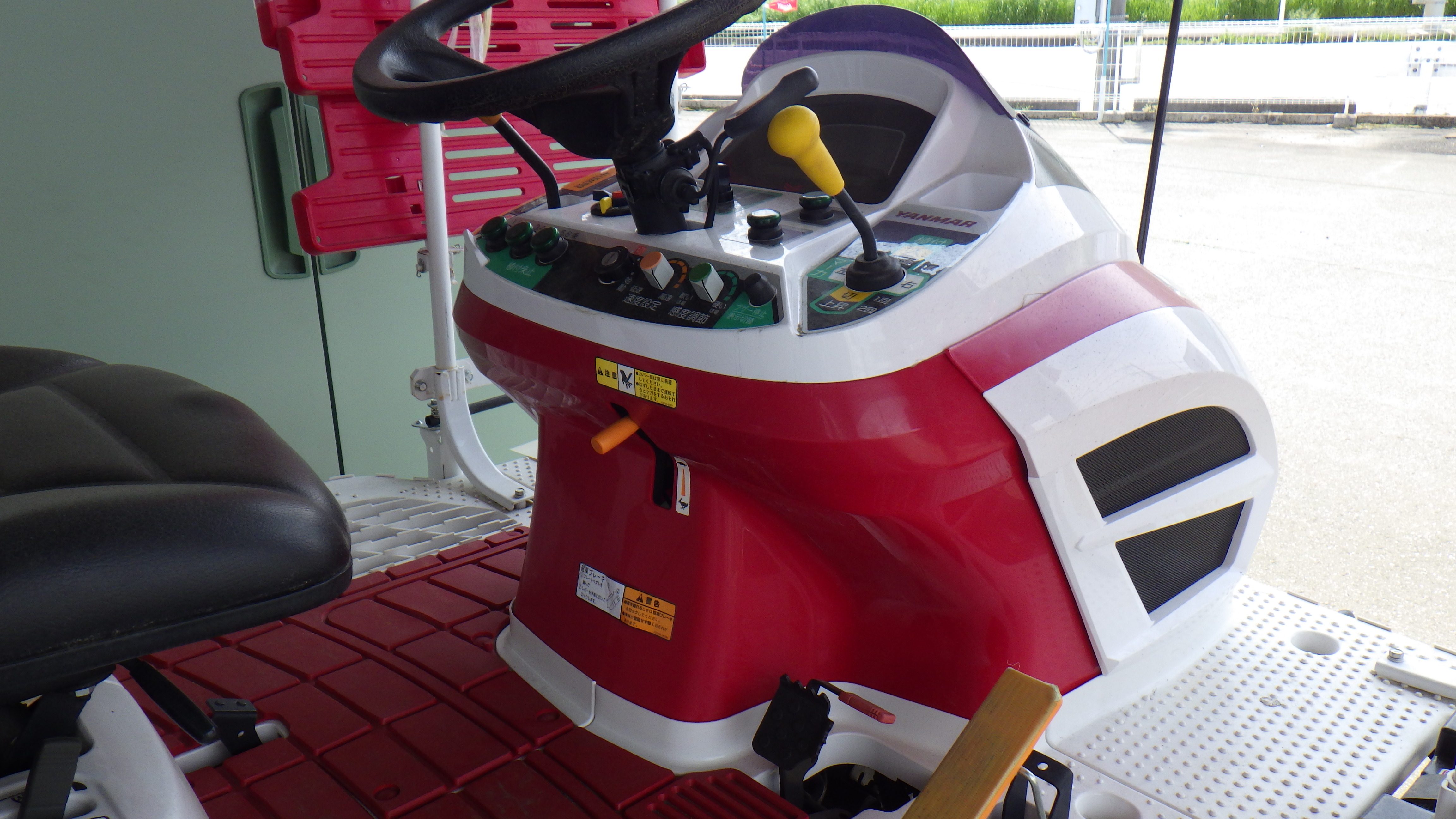 ヤンマー 中古田植機 YR6DXU-ZTの商品画像7