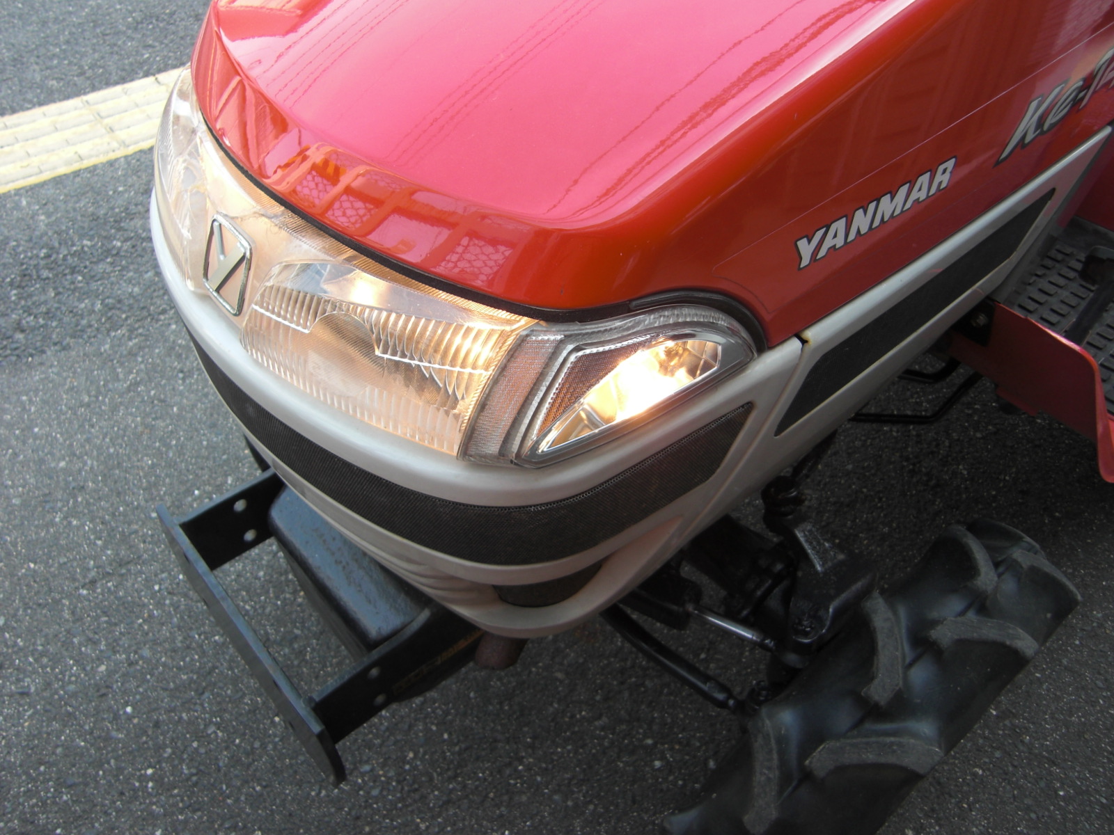 ヤンマー 中古トラクター Ke-14VUS2 　サンバイザー付でお買い得！の商品画像7