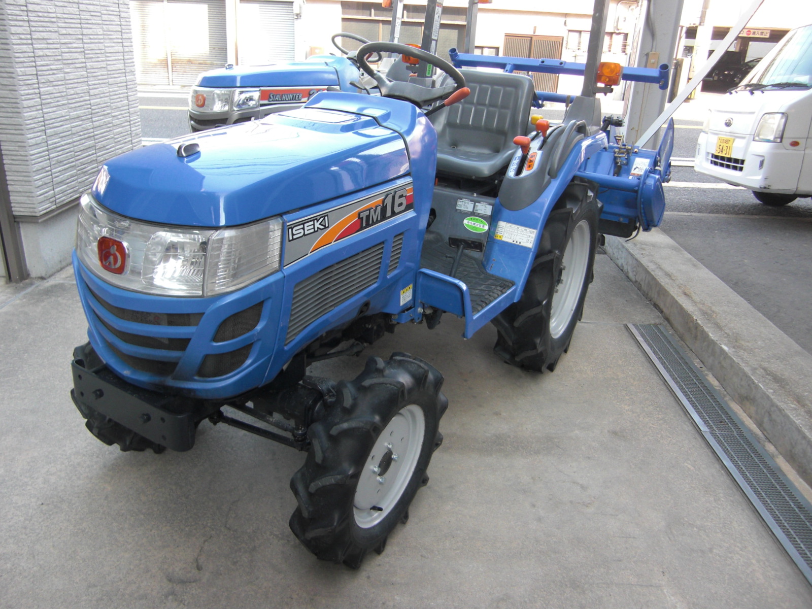 イセキ 中古トラクター TM16-KXZA2V　直装レべラ付でお買い得！の商品画像1