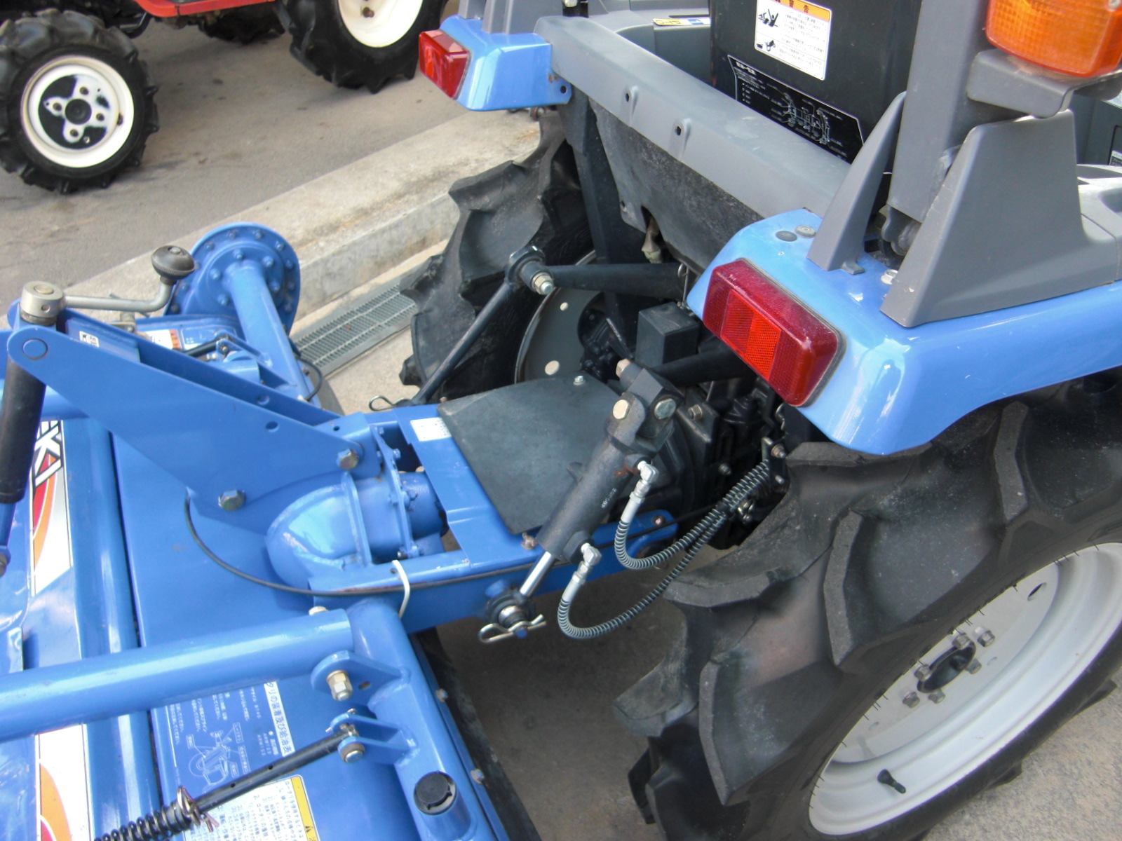 イセキ 中古トラクター TM16-KXZA2V　直装レべラ付でお買い得！の商品画像6