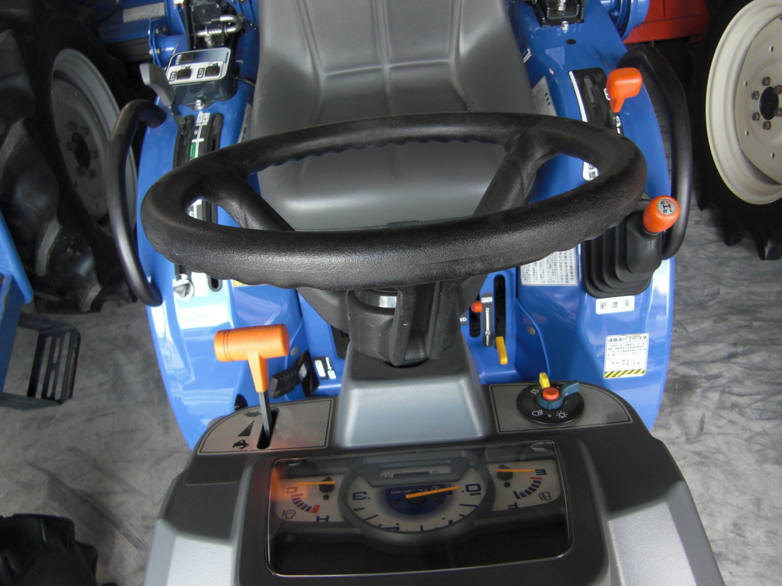 イセキ 中古トラクター Z15-UXA11の商品画像2