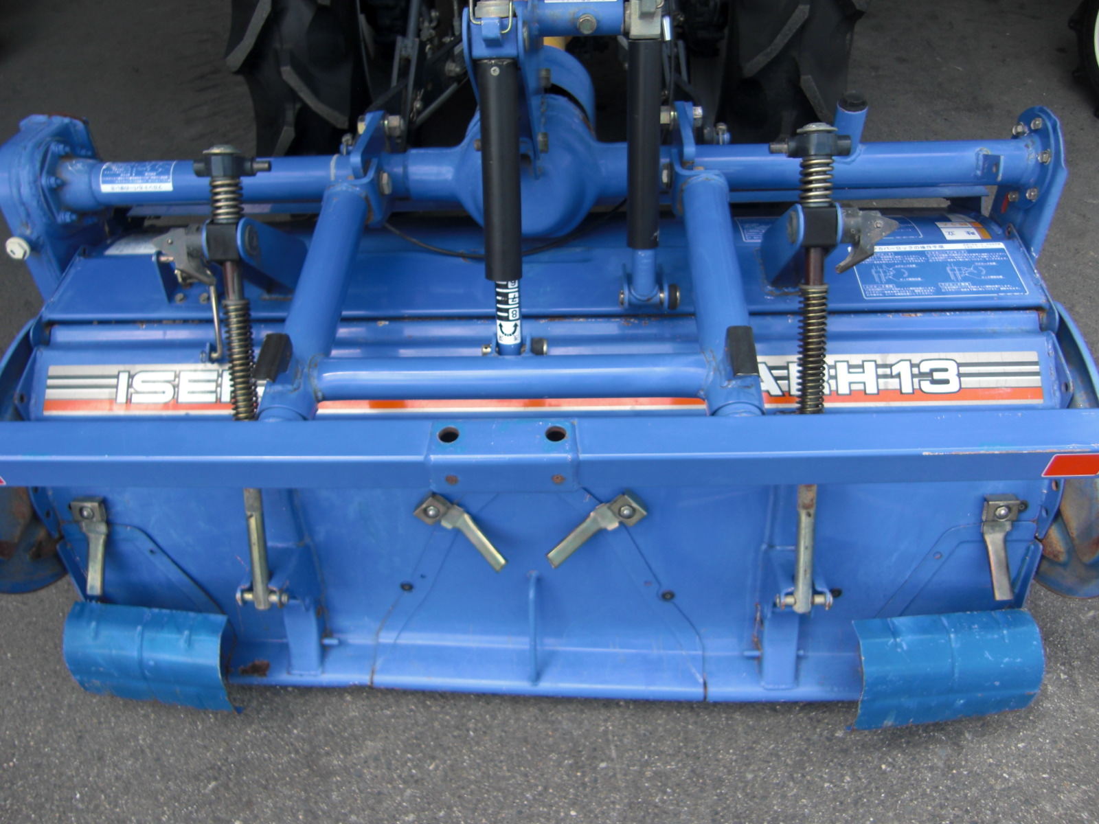 イセキ 中古トラクター TH18-QA3V   ハンドル切るだけIQターンでらくらく作業！の商品画像7