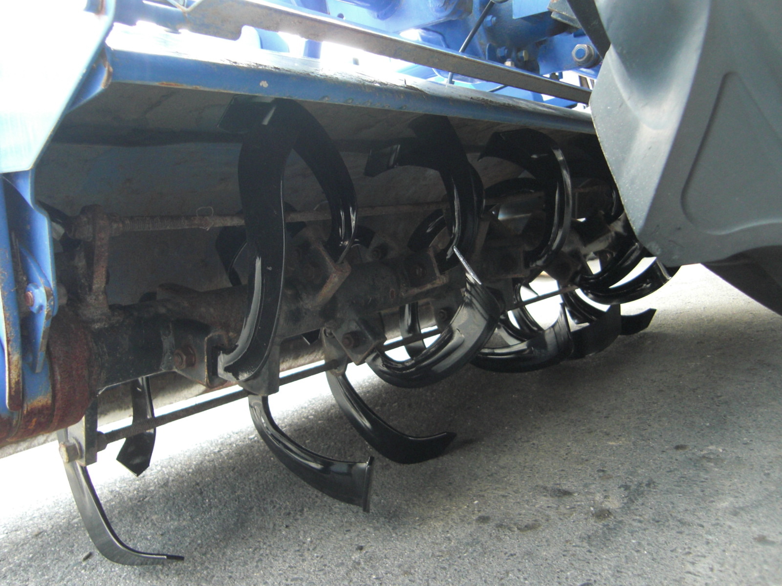 イセキ 中古トラクター TH18-QA3V   ハンドル切るだけIQターンでらくらく作業！の商品画像8