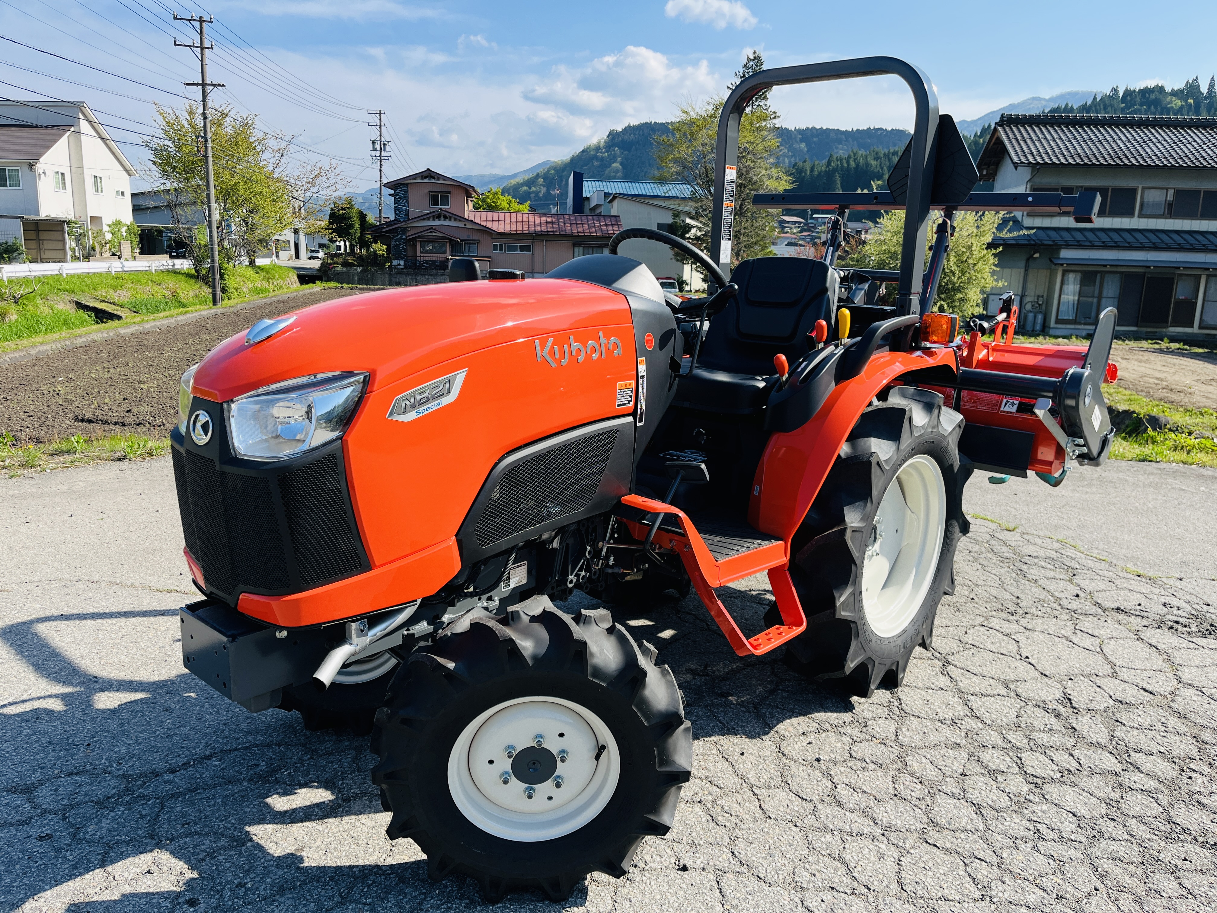 クボタ 中古トラクター NB21SPの商品画像1