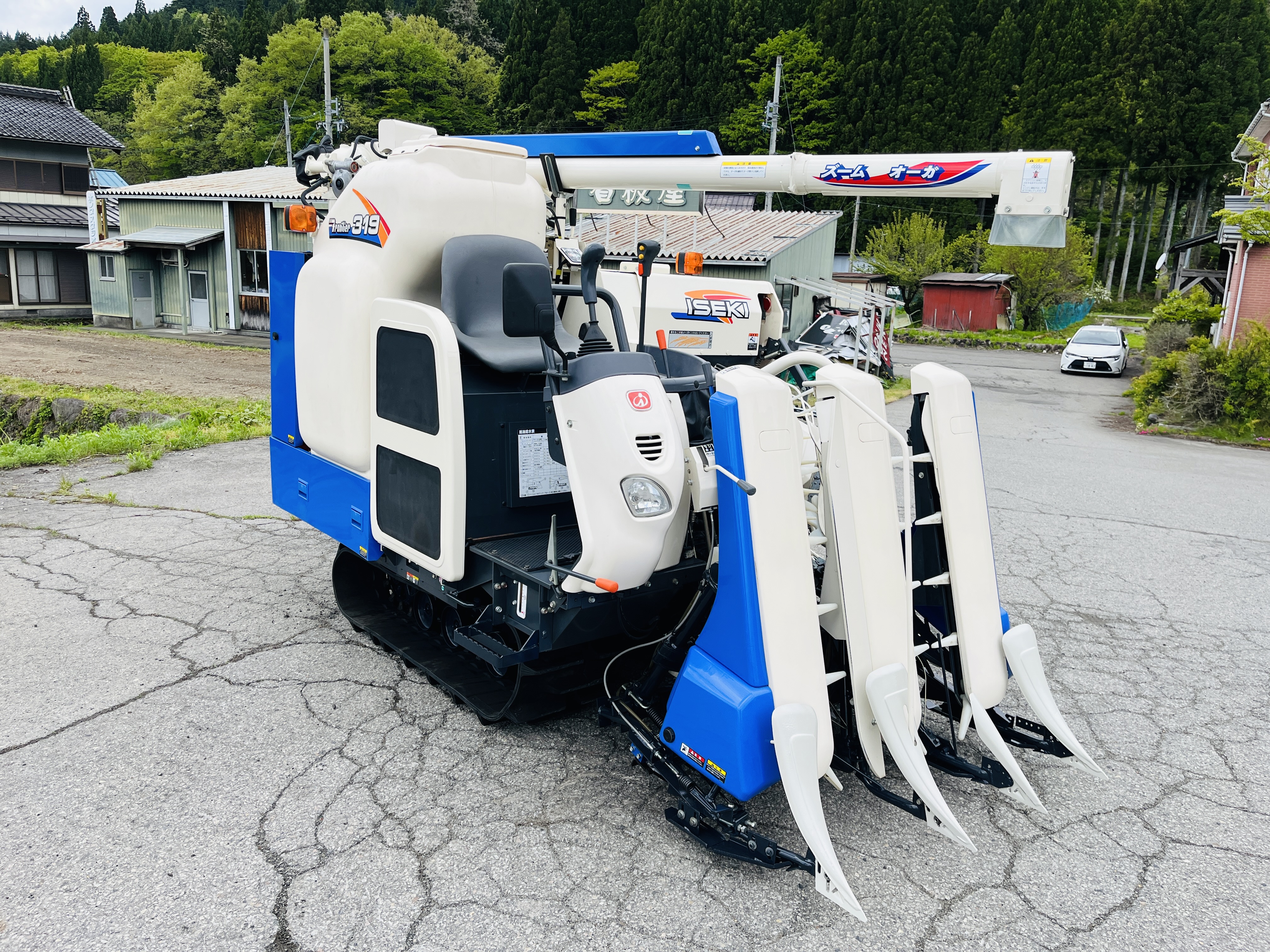 イセキ 中古コンバイン HN319G-ZKHWCの商品画像2