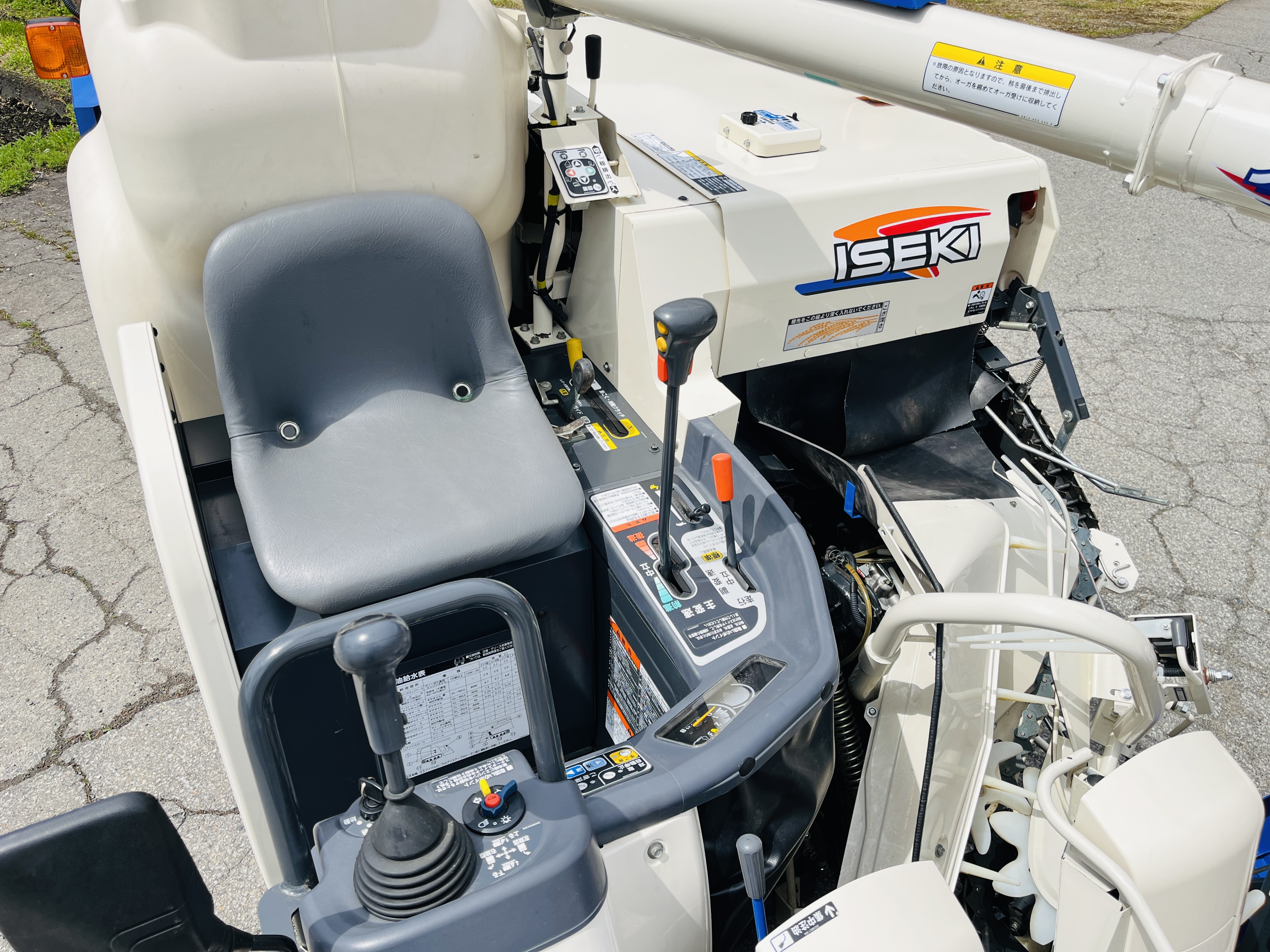 イセキ 中古コンバイン HN319G-ZKHWCの商品画像9