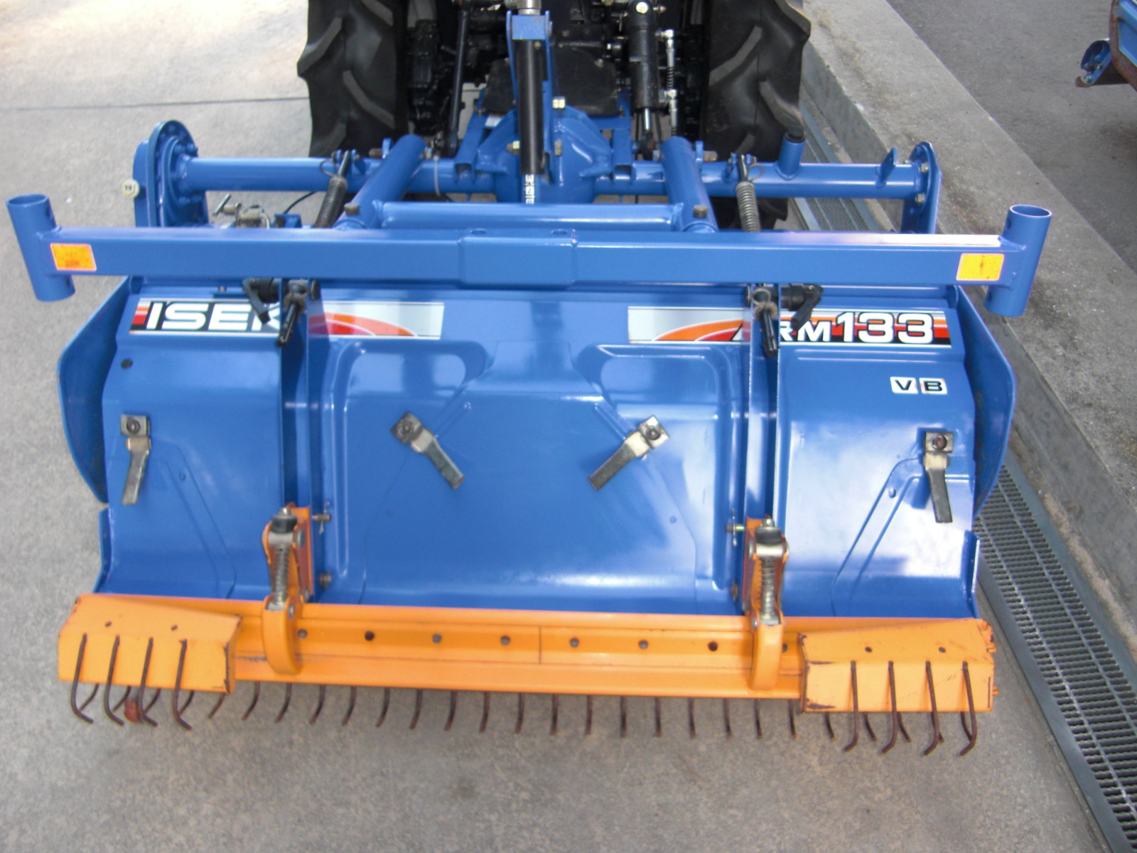 イセキ 中古トラクター TM18-KXZA3V　小型フル装備！　直装レべラ付でお買い得！！の商品画像7