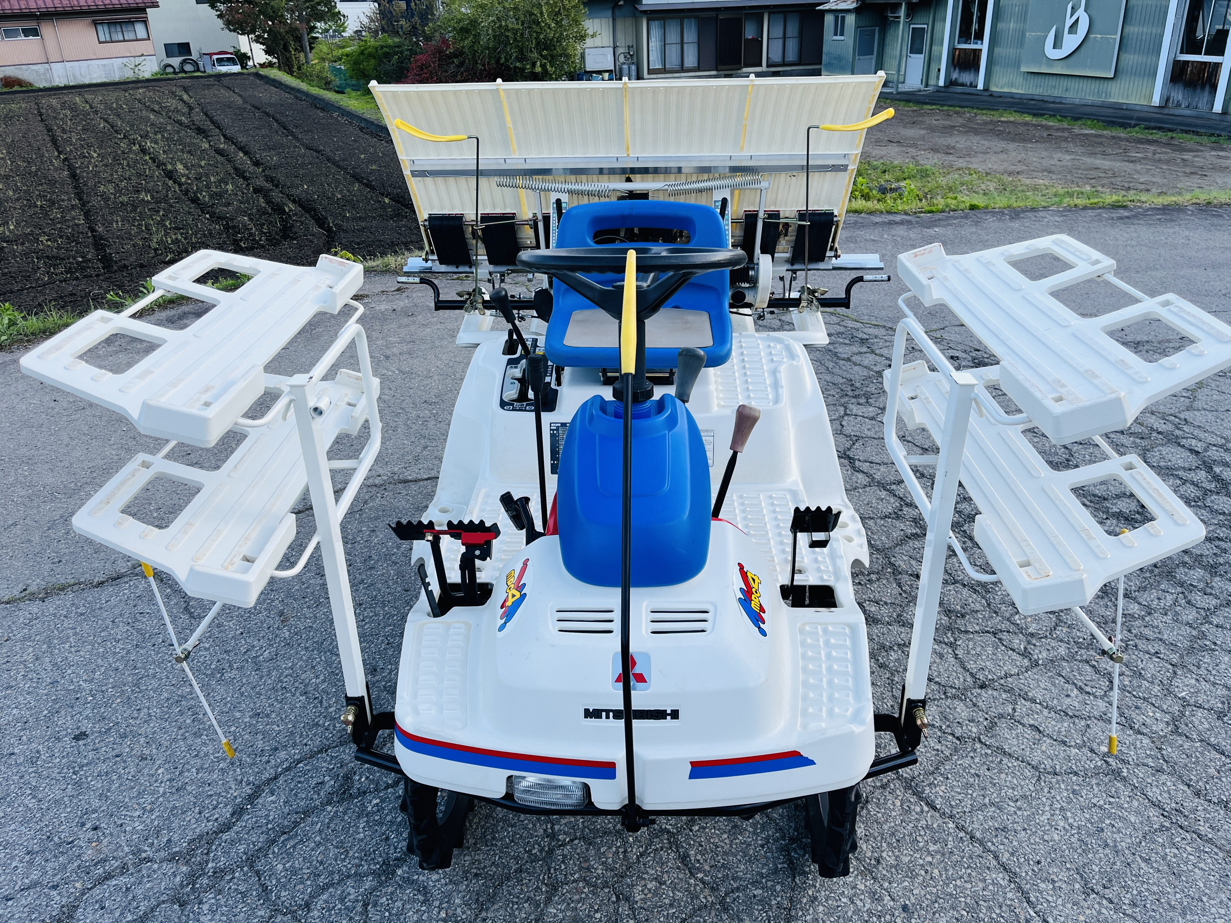 三菱マヒンドラ農機 中古田植機 MPC4の商品画像3