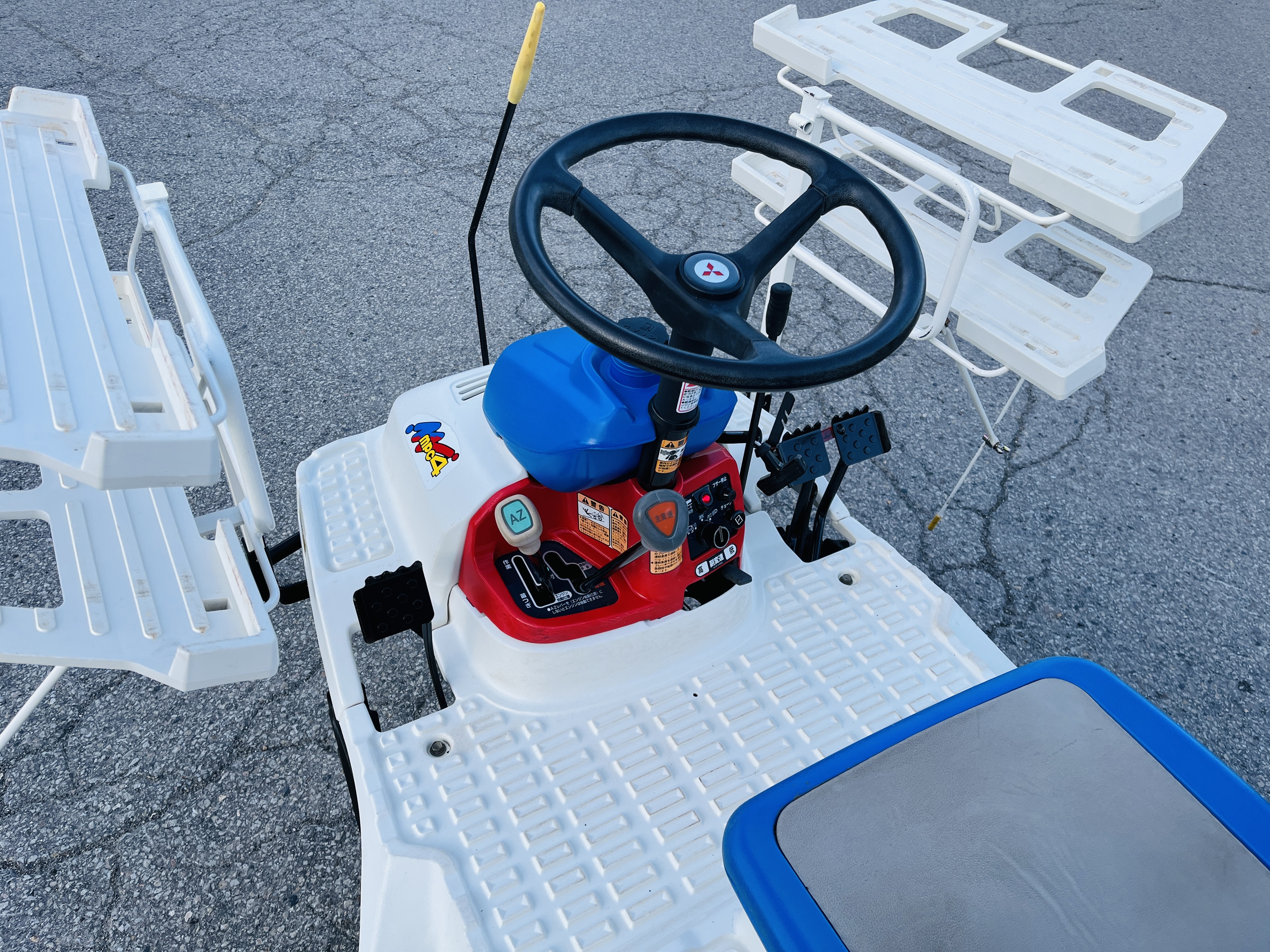 三菱マヒンドラ農機 中古田植機 MPC4の商品画像7