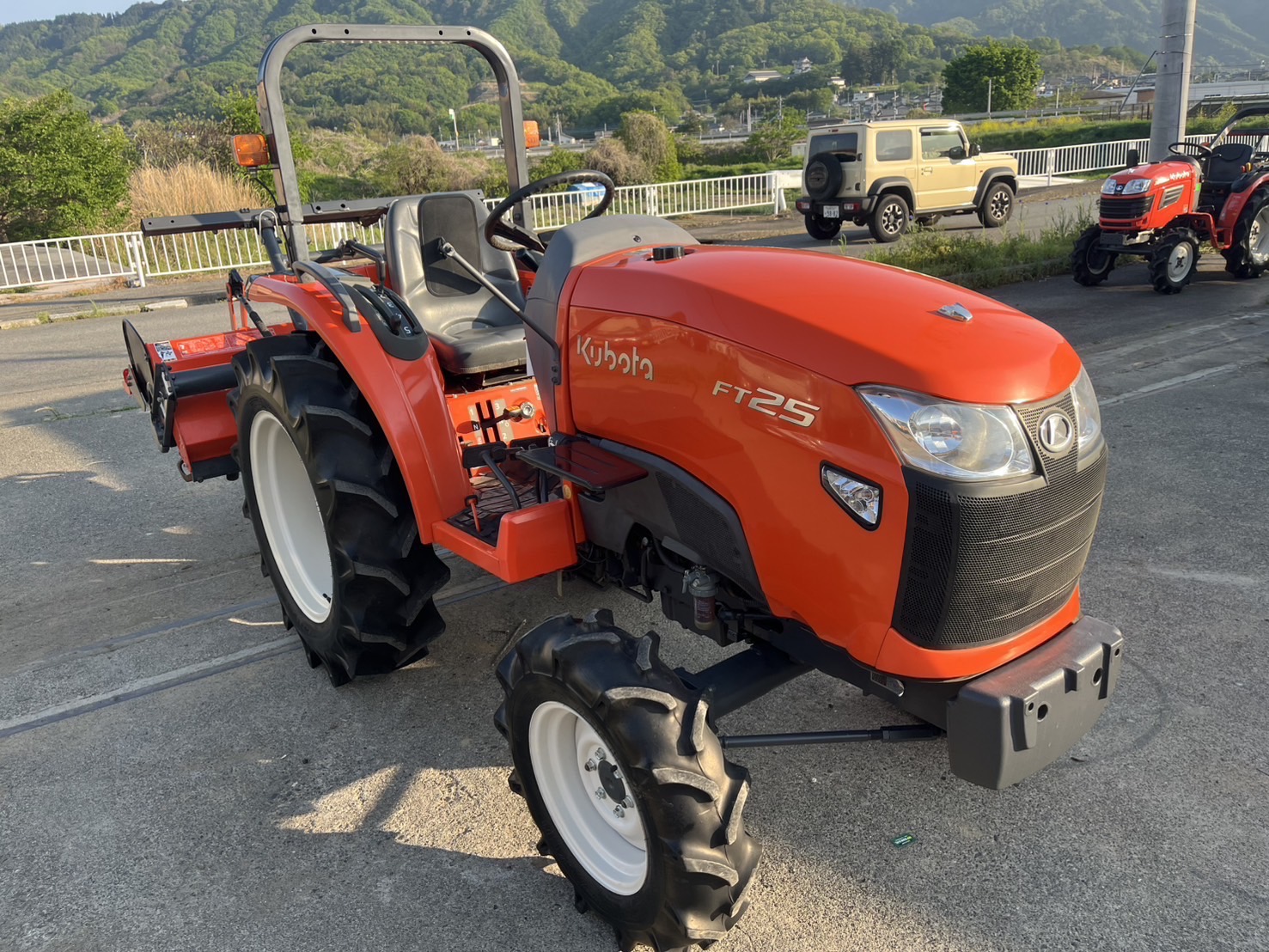 クボタ 中古トラクター FT25MAJPPの商品画像1