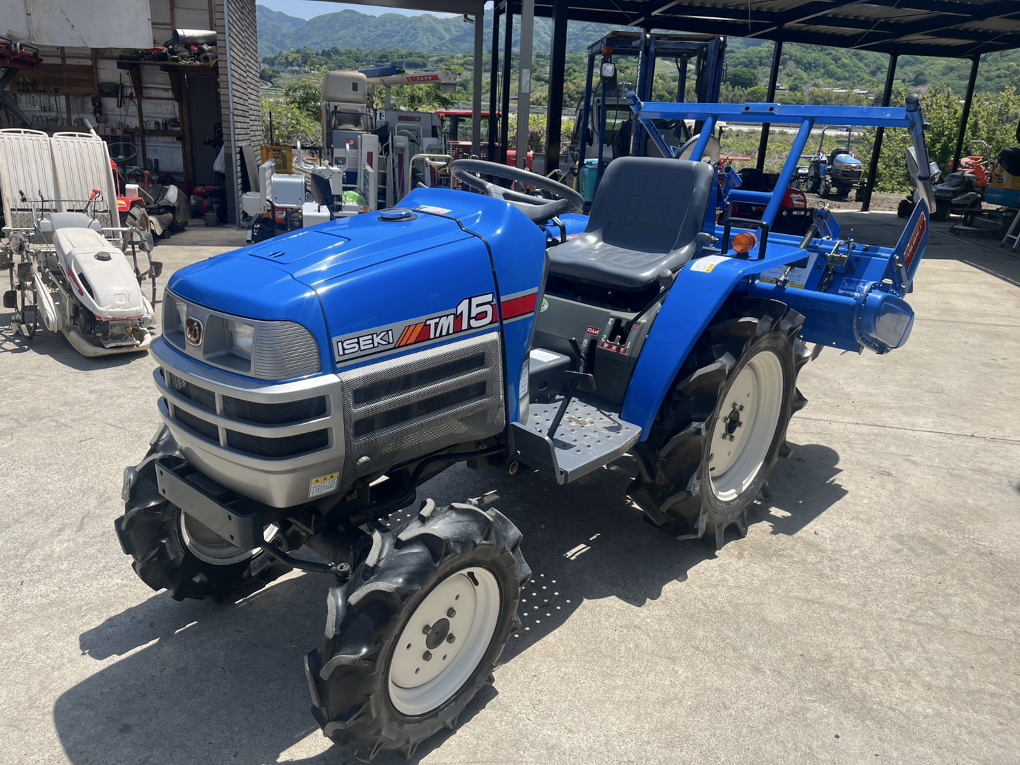 イセキ 中古トラクター TM15F-Dの商品画像1
