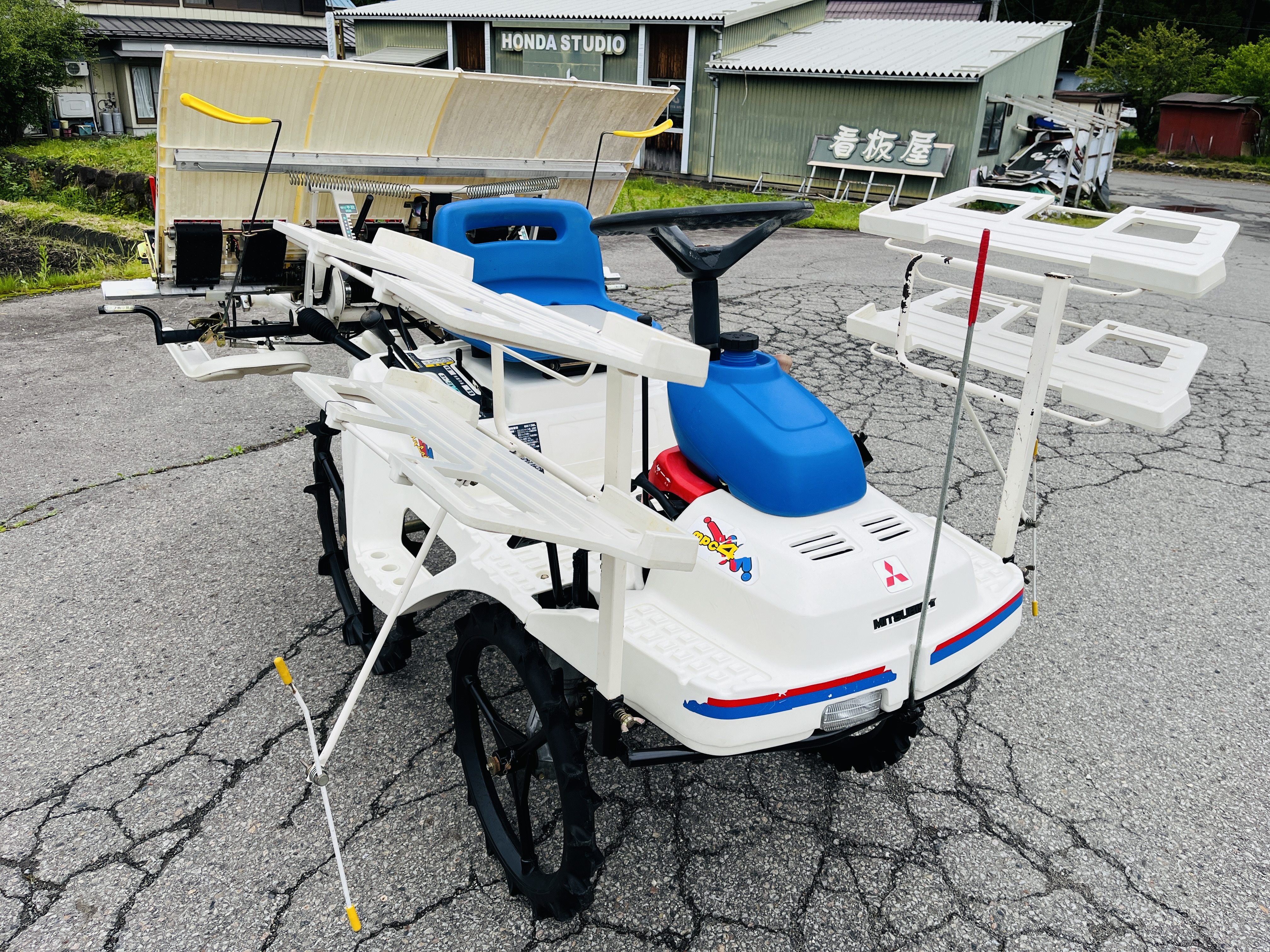 三菱マヒンドラ農機 中古田植機 MPC4の商品画像2