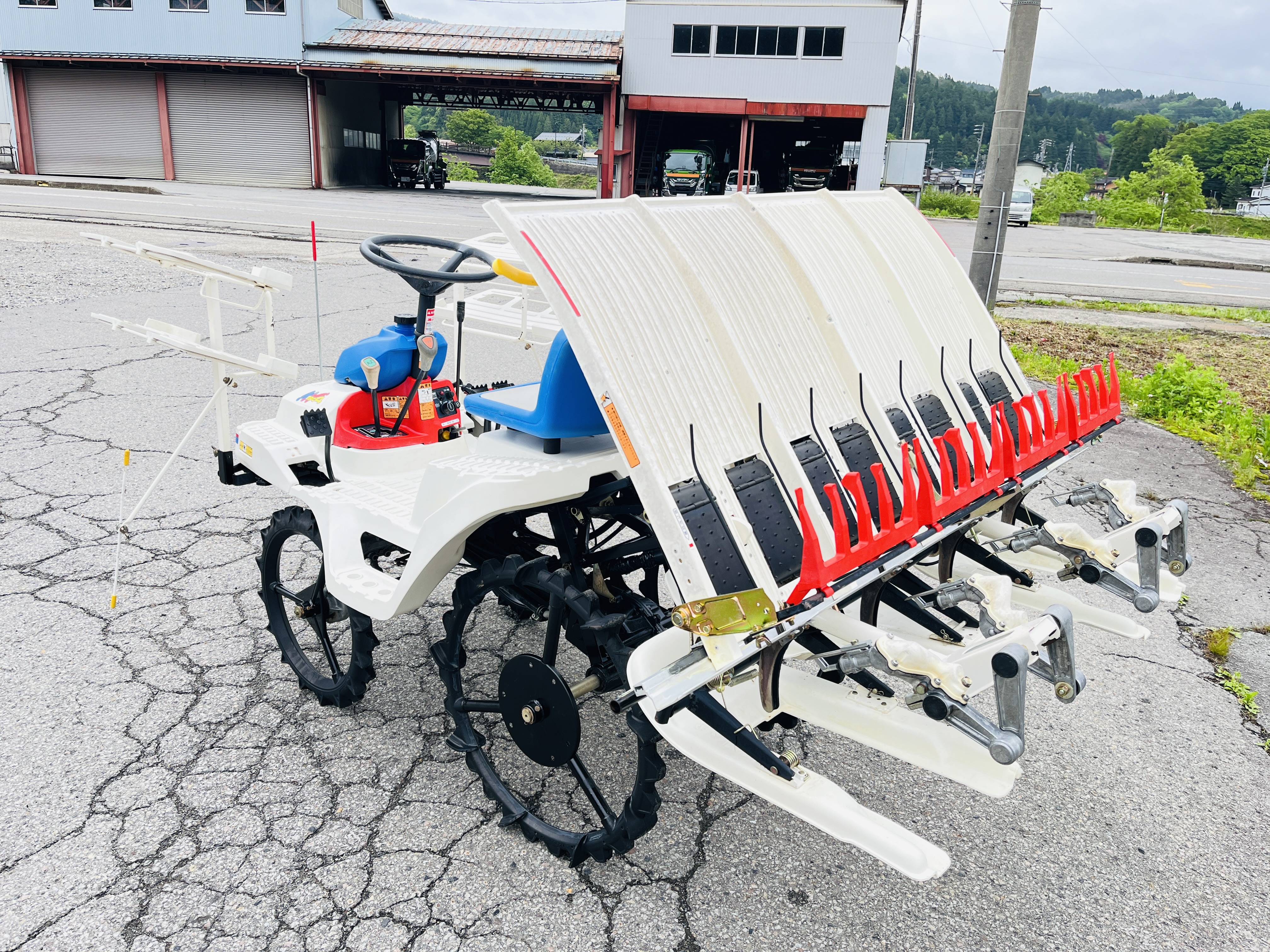 三菱マヒンドラ農機 中古田植機 MPC4の商品画像4