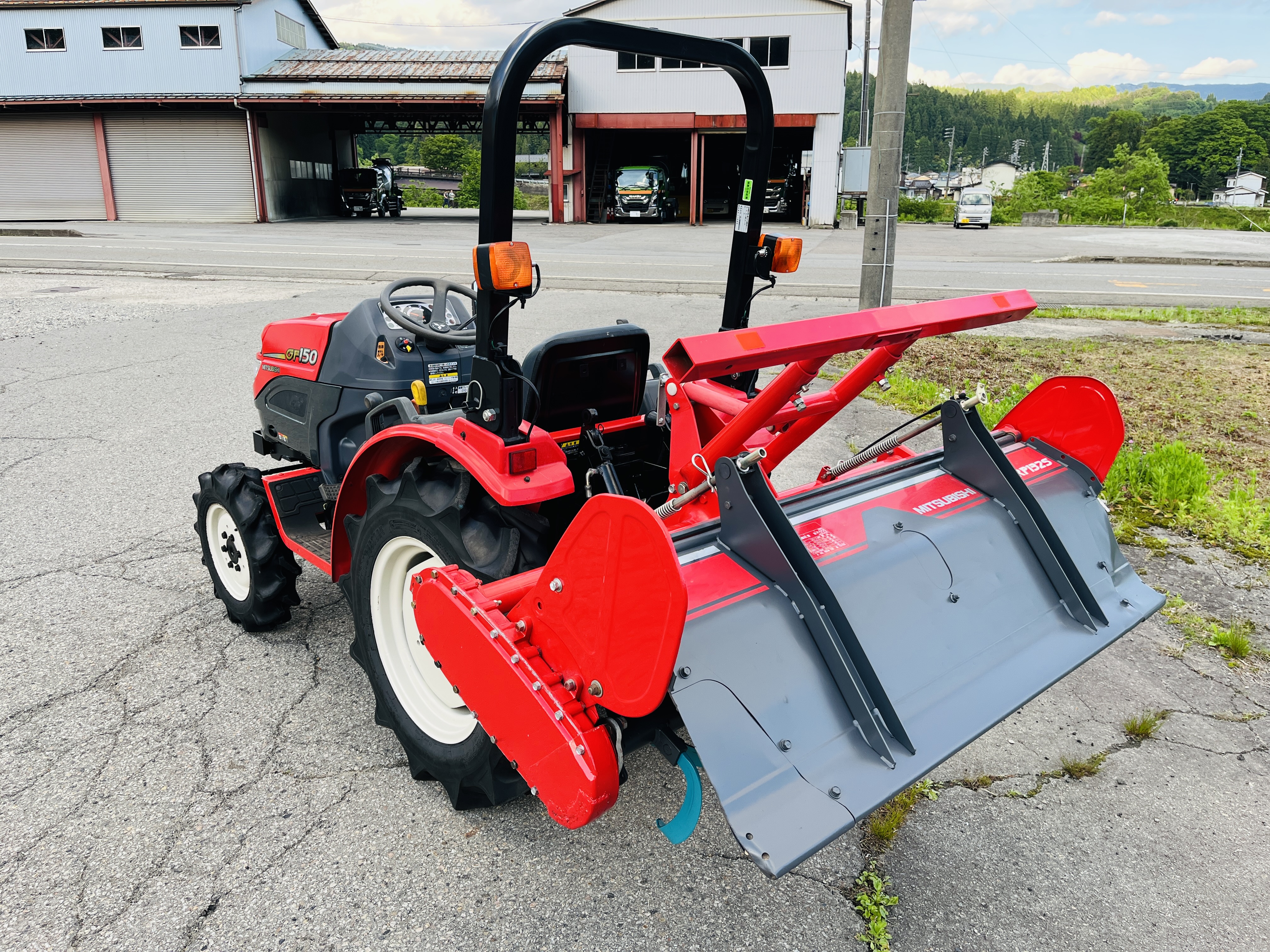 三菱マヒンドラ農機 中古トラクター GF150の商品画像3