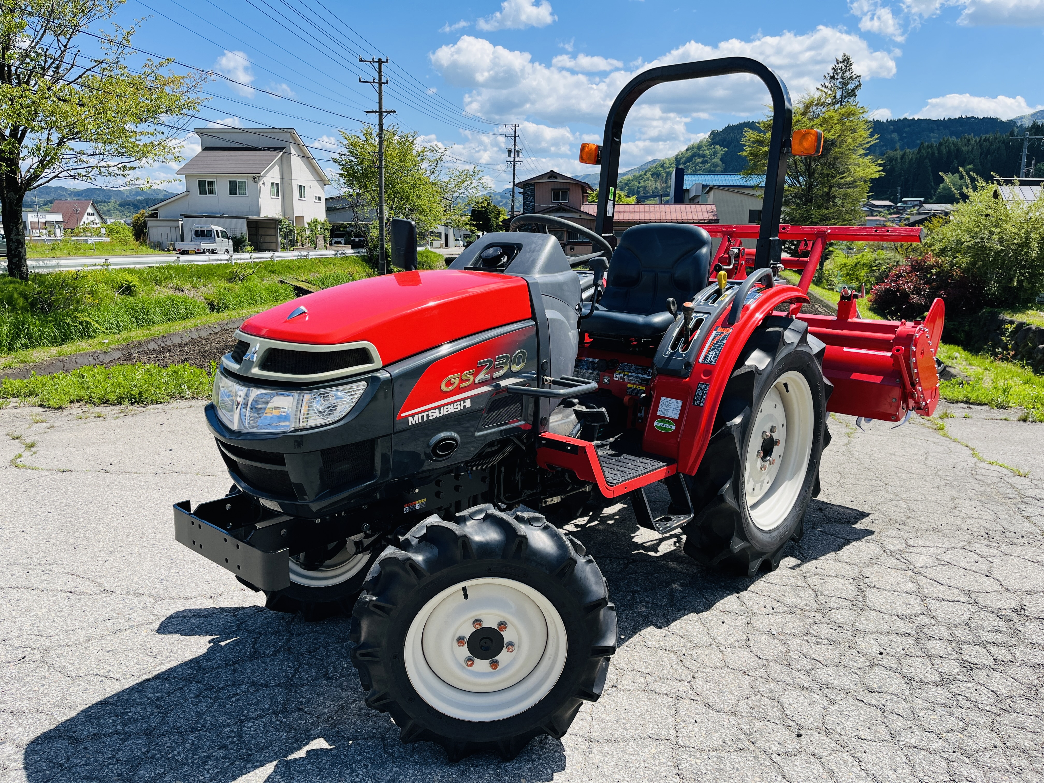 三菱マヒンドラ農機 中古トラクター GS230の商品画像1