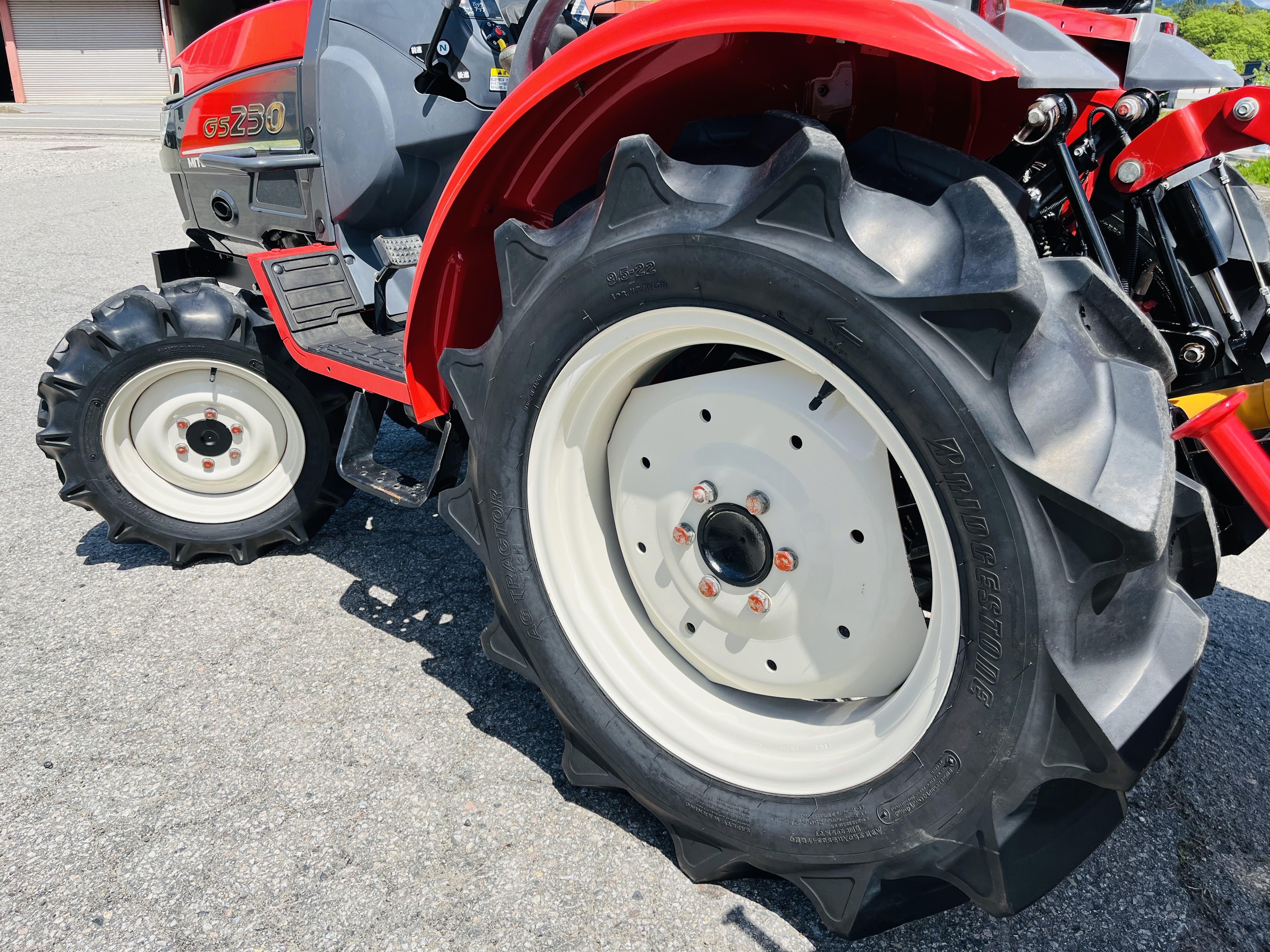 三菱マヒンドラ農機 中古トラクター GS230の商品画像9