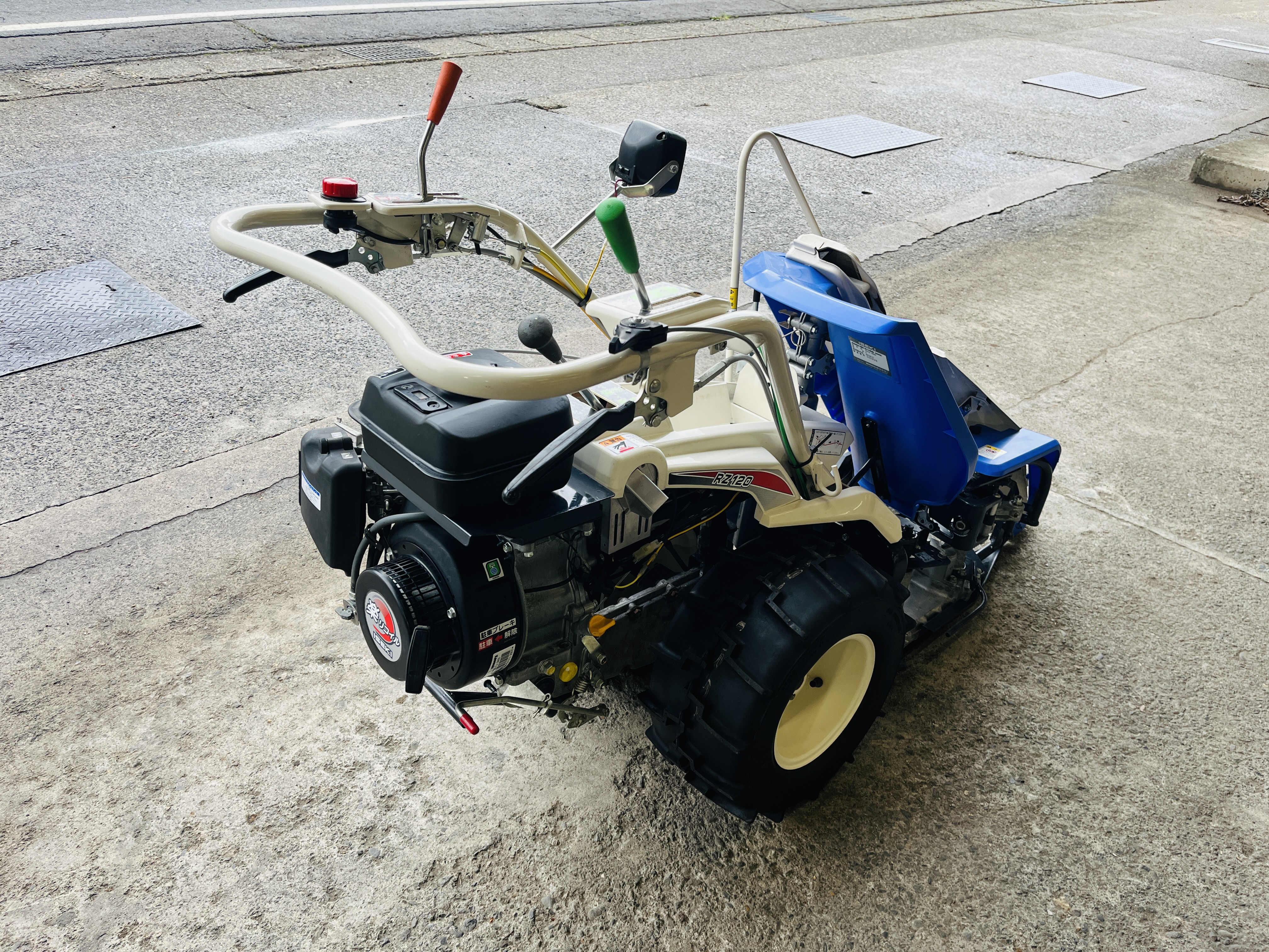 イセキ 中古バインダー RZ120の商品画像4