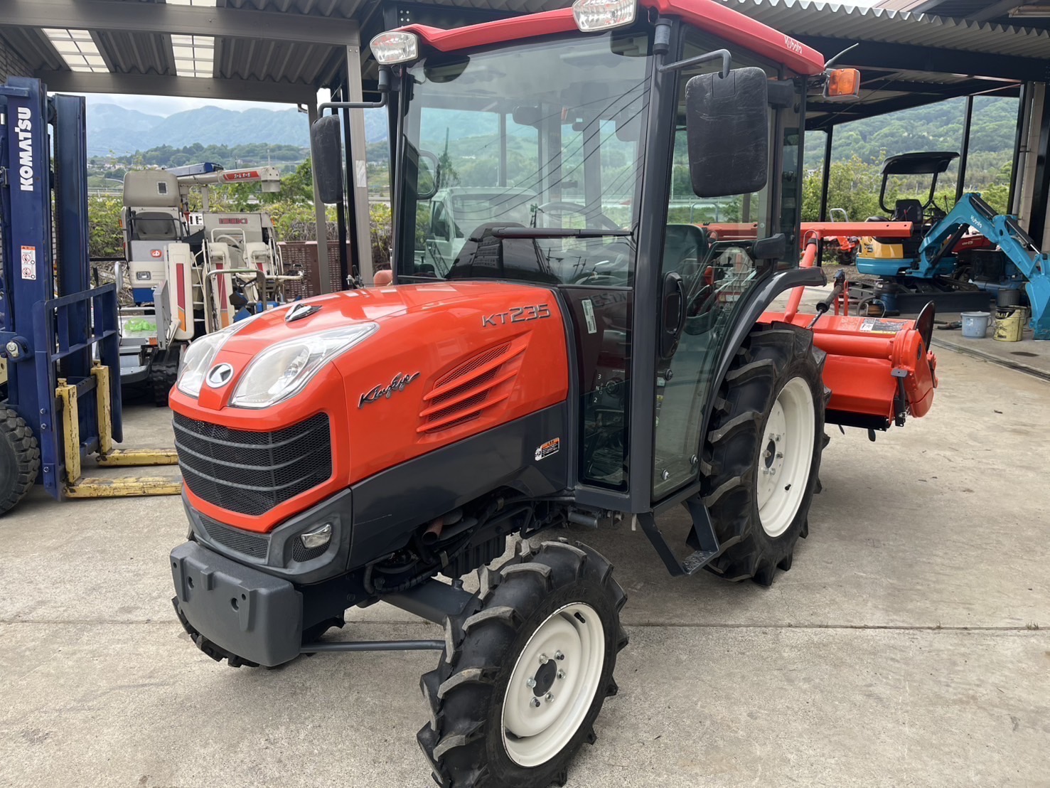 クボタ 中古トラクター KT235FQBMAPPの商品画像1