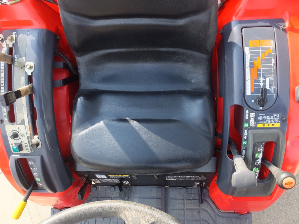 三菱マヒンドラ農機 中古トラクター MTZ18の商品画像4