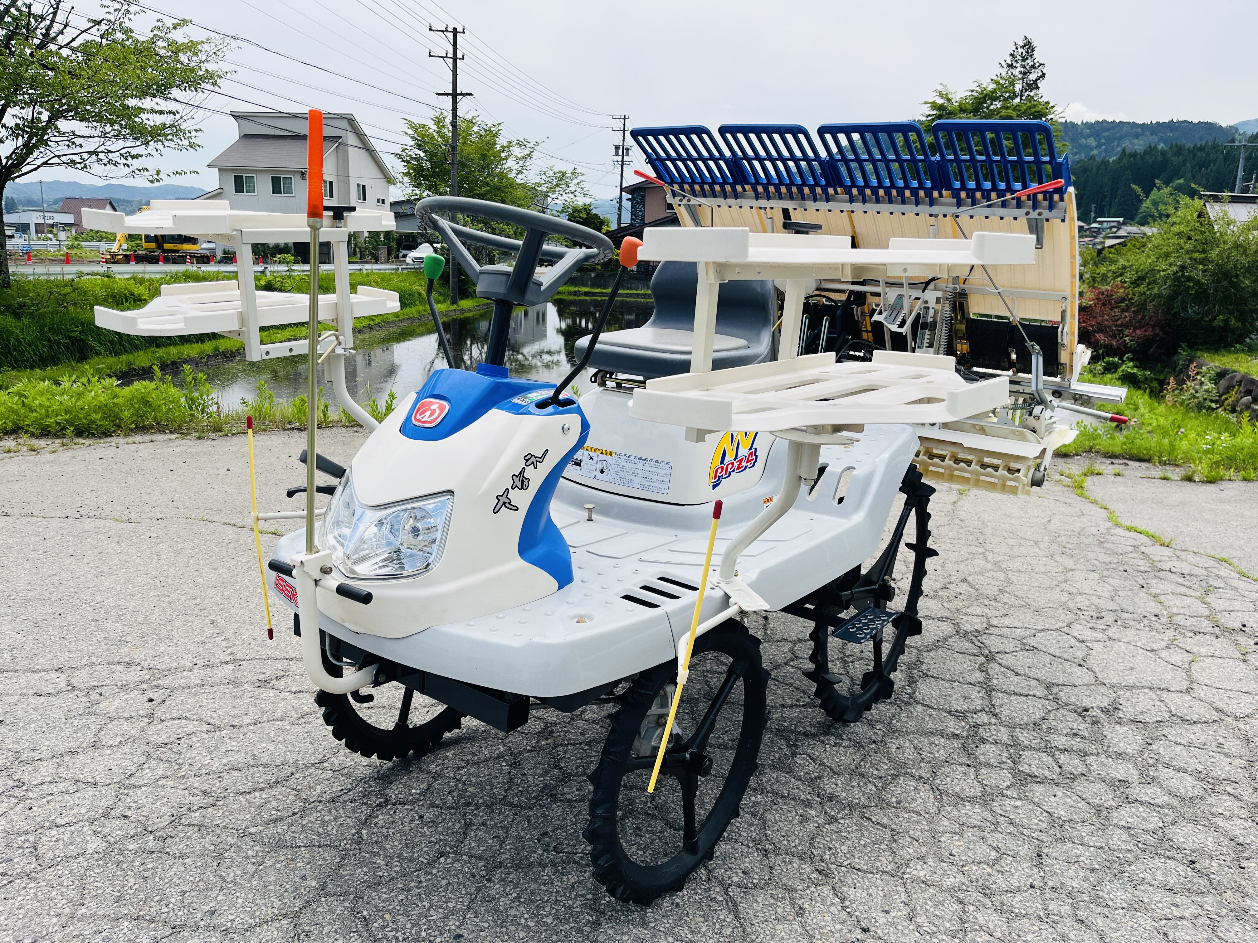 イセキ 中古田植機 PPZ4-DLの商品画像1