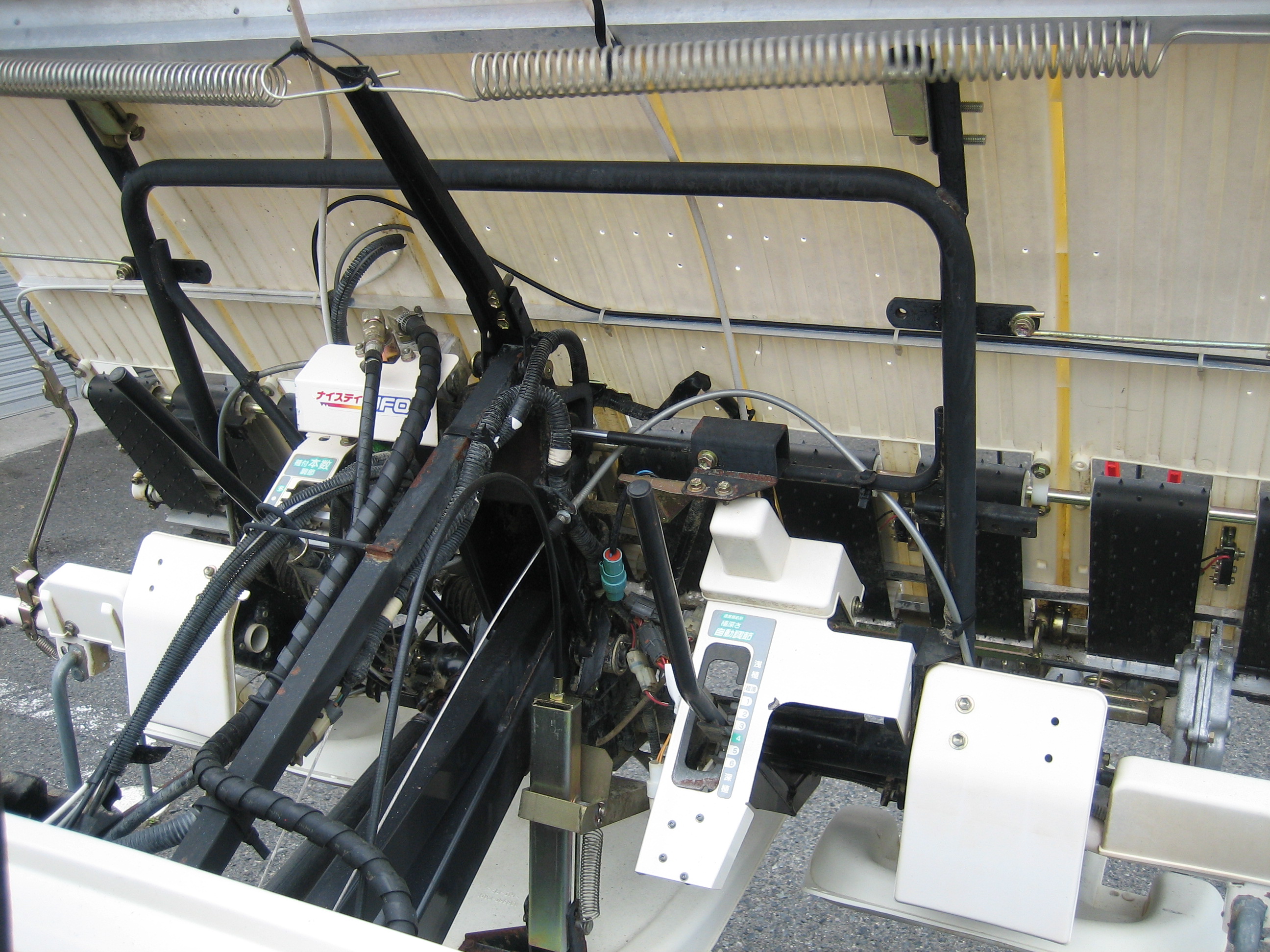 ヤンマー 中古田植機 VP5C PWUの商品画像9