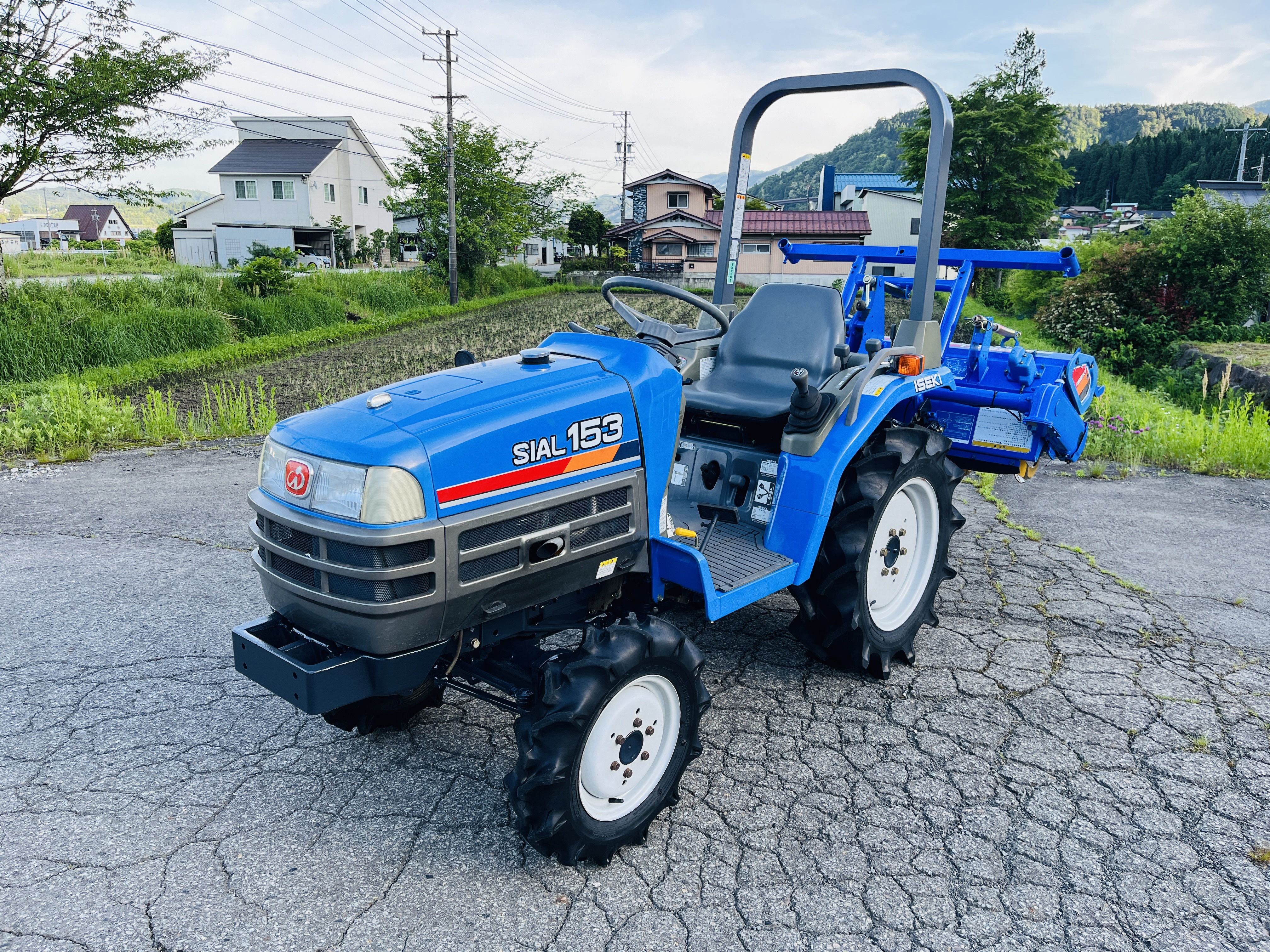 イセキ 中古トラクター TF153Fの商品画像1