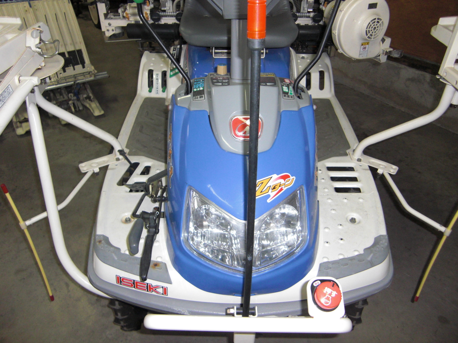 イセキ 中古田植機 PQZ43-DULF　 施肥機付でお買い得の商品画像1