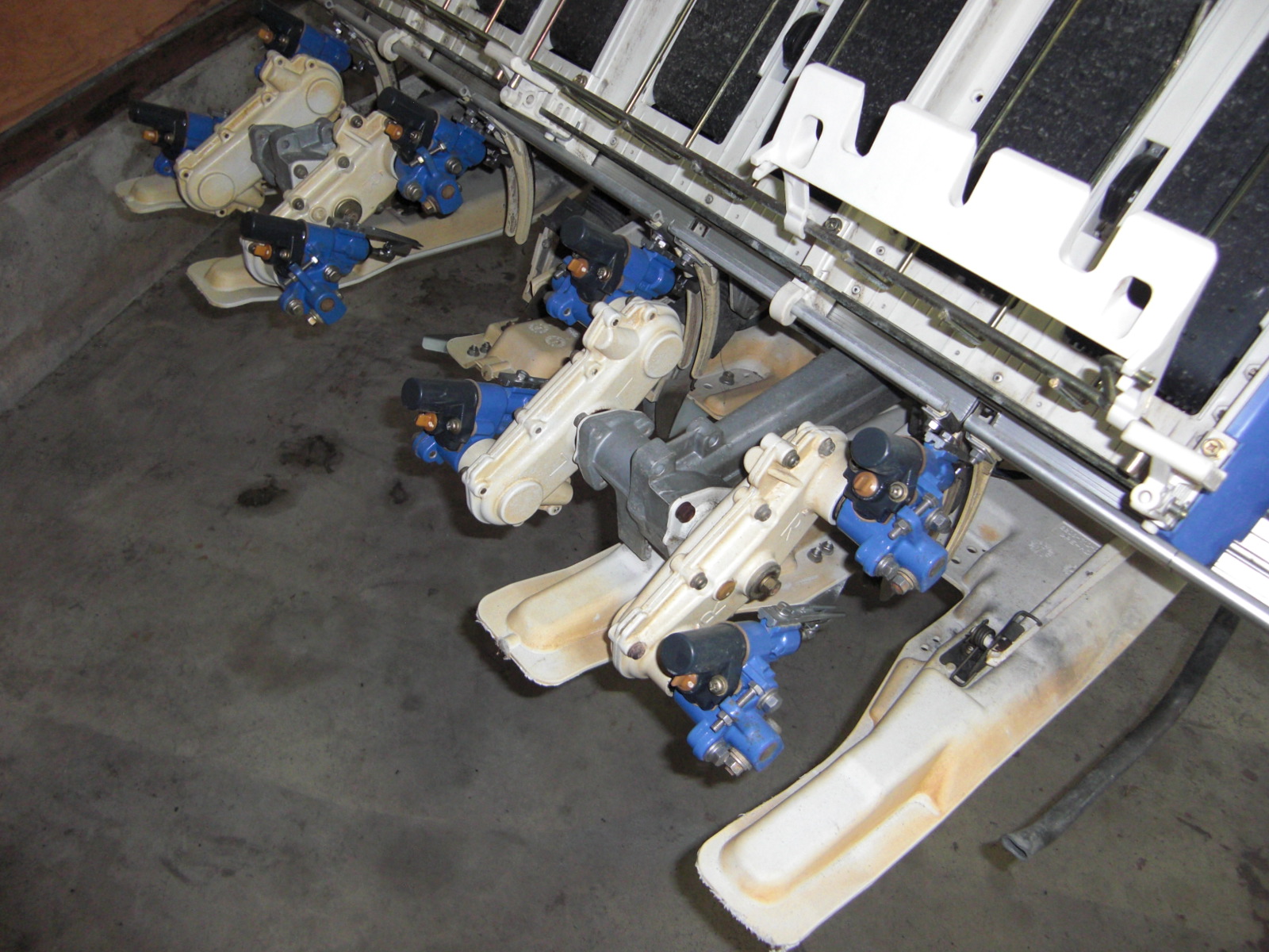 イセキ 中古田植機 PQZ43-DULF　 施肥機付でお買い得の商品画像5