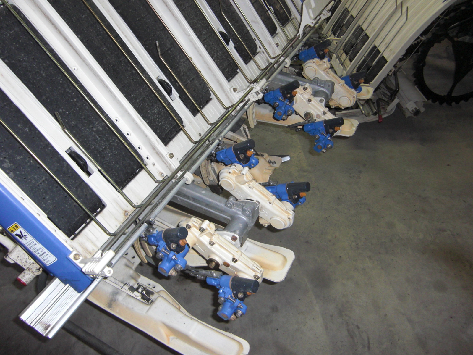 イセキ 中古田植機 PQZ43-DULF　 施肥機付でお買い得の商品画像10