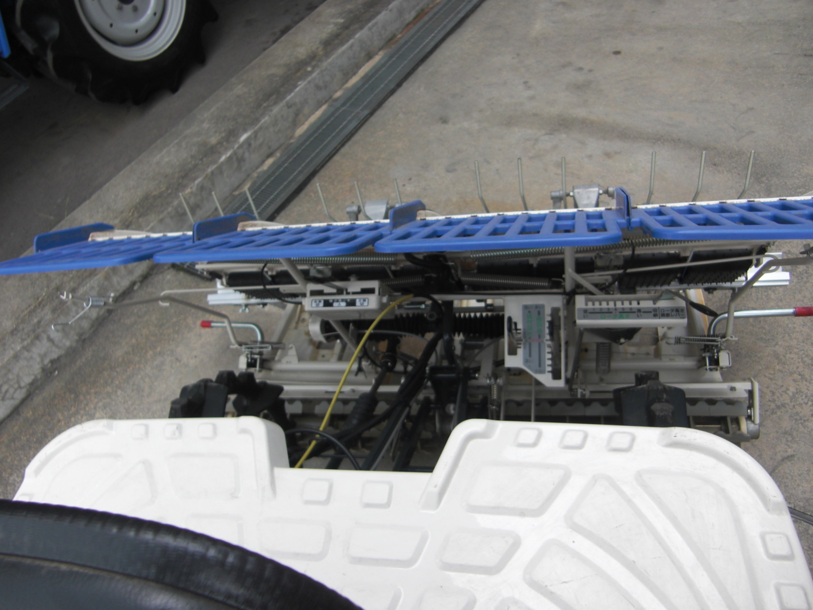 イセキ 中古田植機 P40K-HL　　高年式！　お買い得！の商品画像8