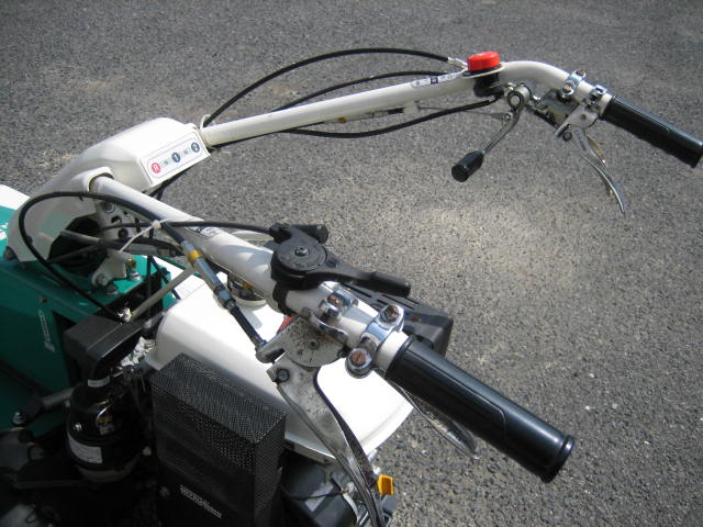 オーレック 中古草刈機 AM81の商品画像6