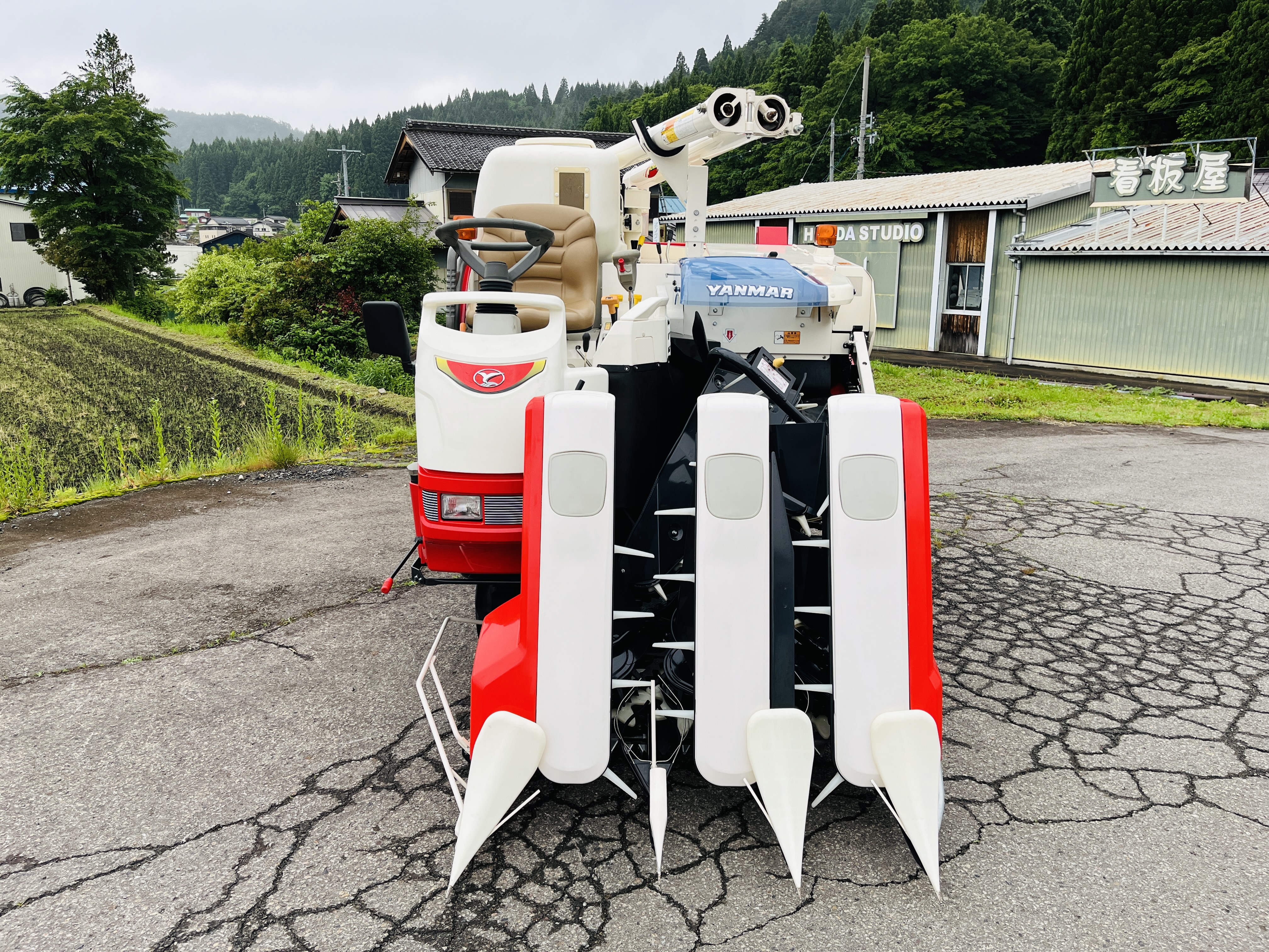 ヤンマー 中古コンバイン AJ323の商品画像3