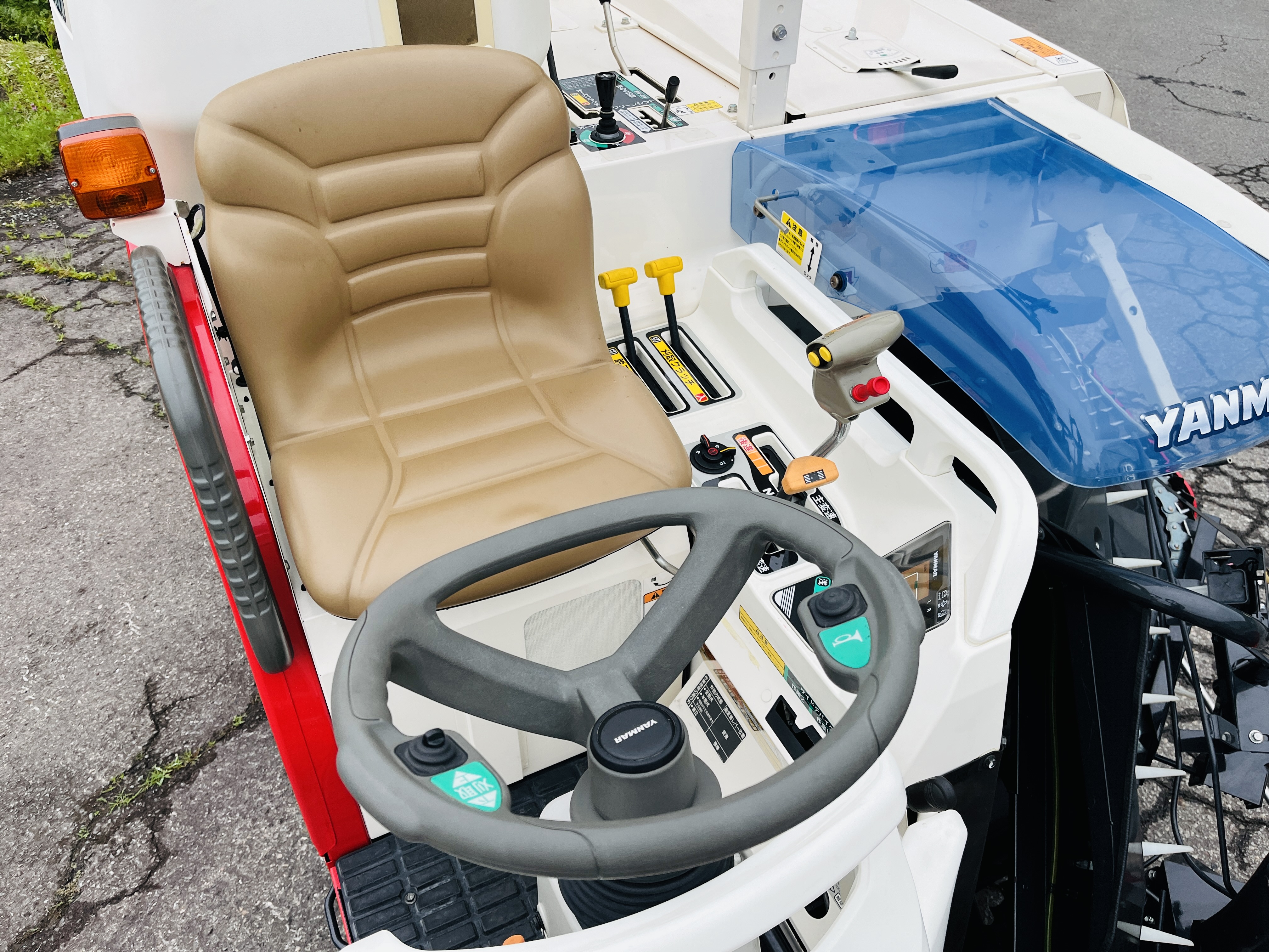 ヤンマー 中古コンバイン AJ323の商品画像9