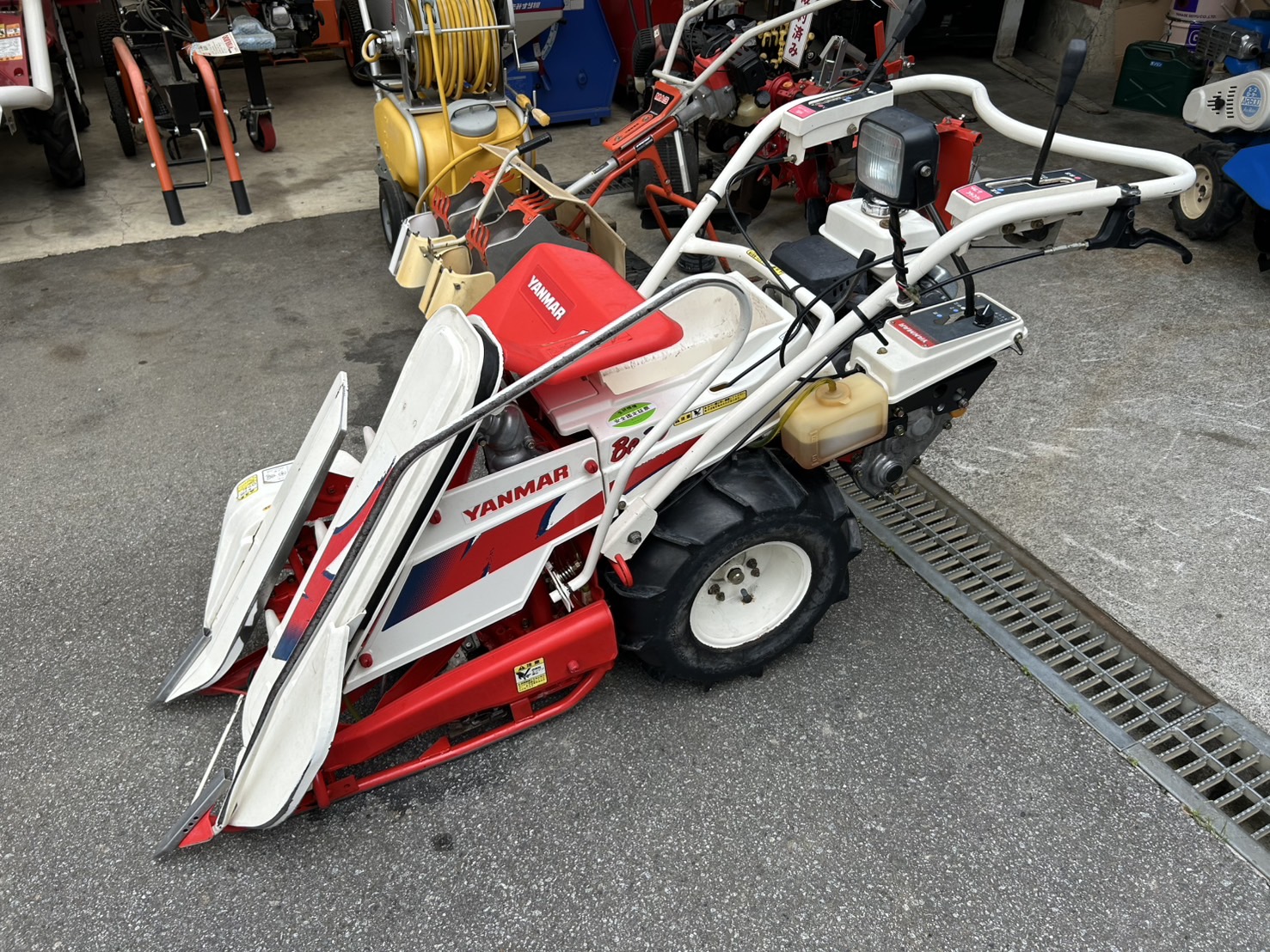 ヤンマー 中古バインダー Be30Dの商品画像1