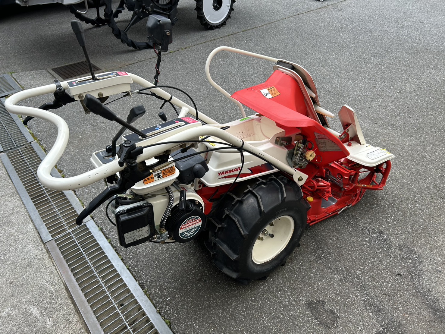 ヤンマー 中古バインダー Be30Dの商品画像3