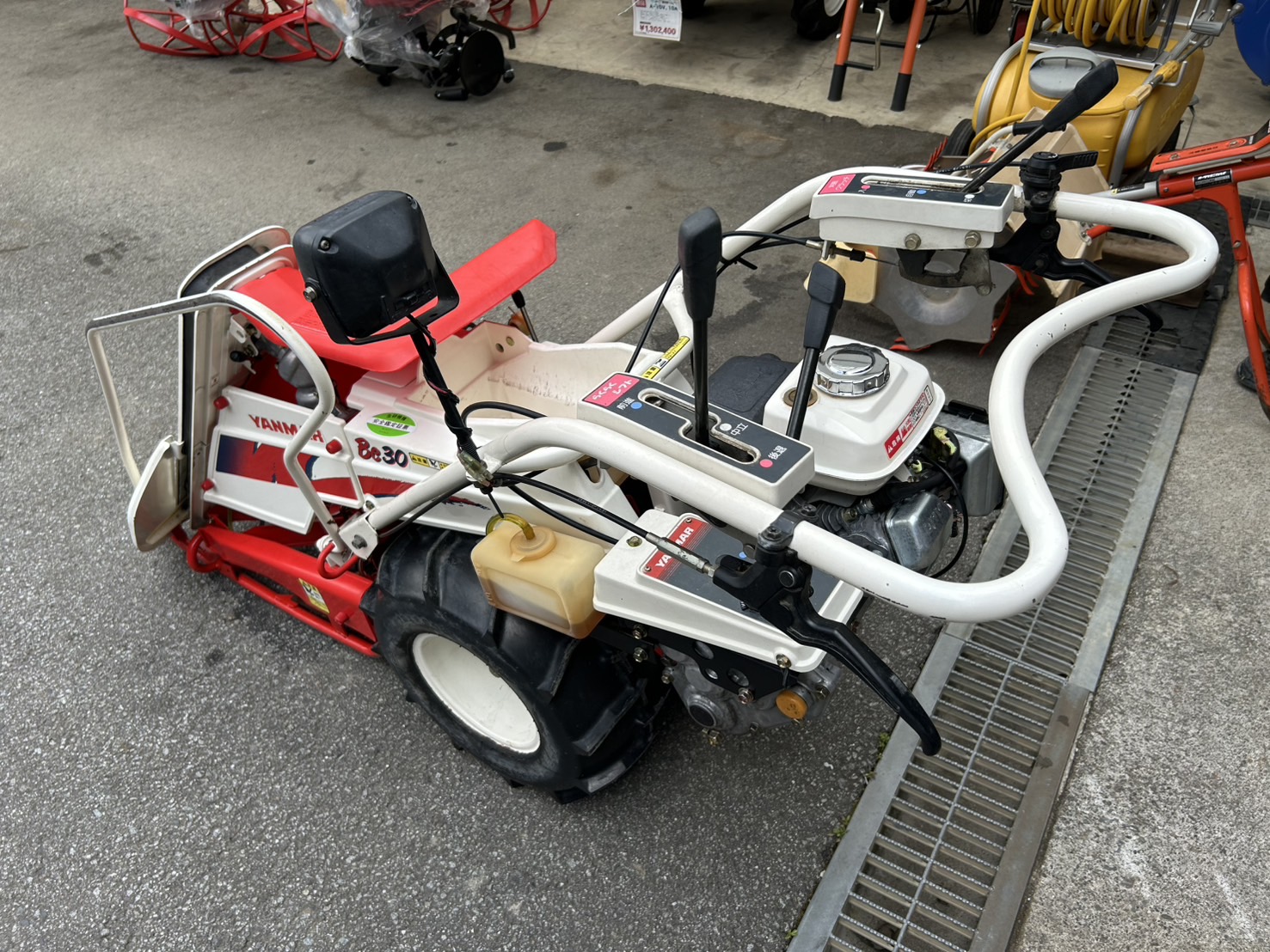 ヤンマー 中古バインダー Be30Dの商品画像4