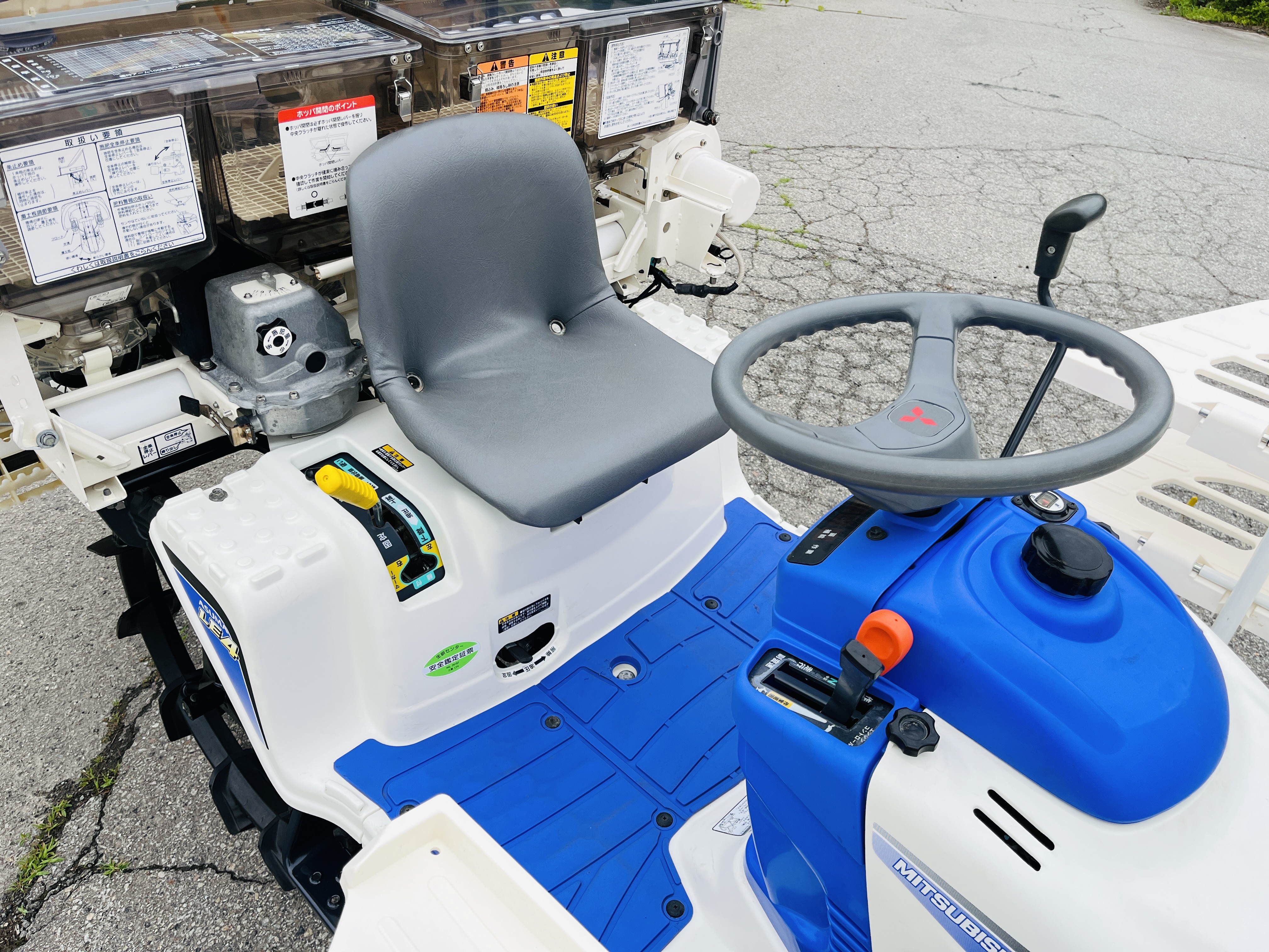 三菱マヒンドラ農機 中古田植機 LE4の商品画像8