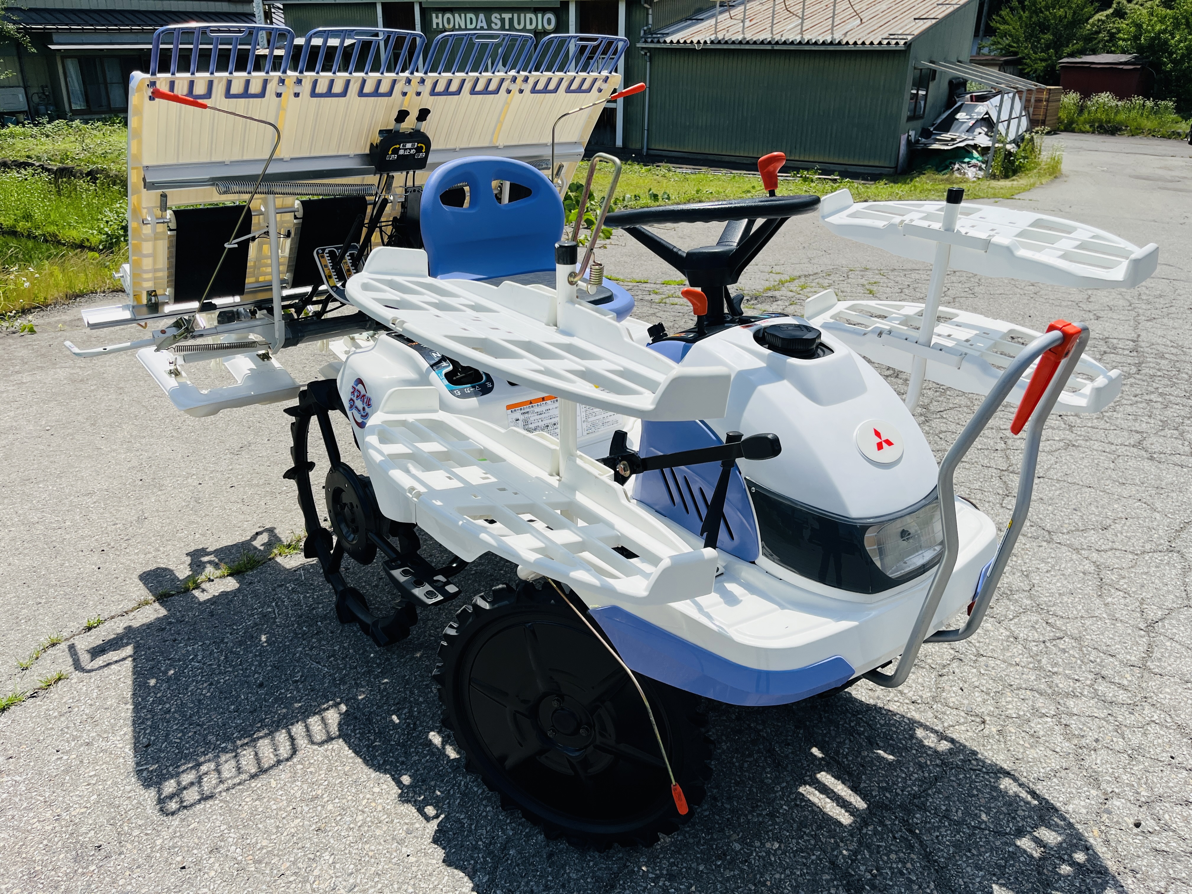 三菱マヒンドラ農機 中古田植機 LC4Aの商品画像2