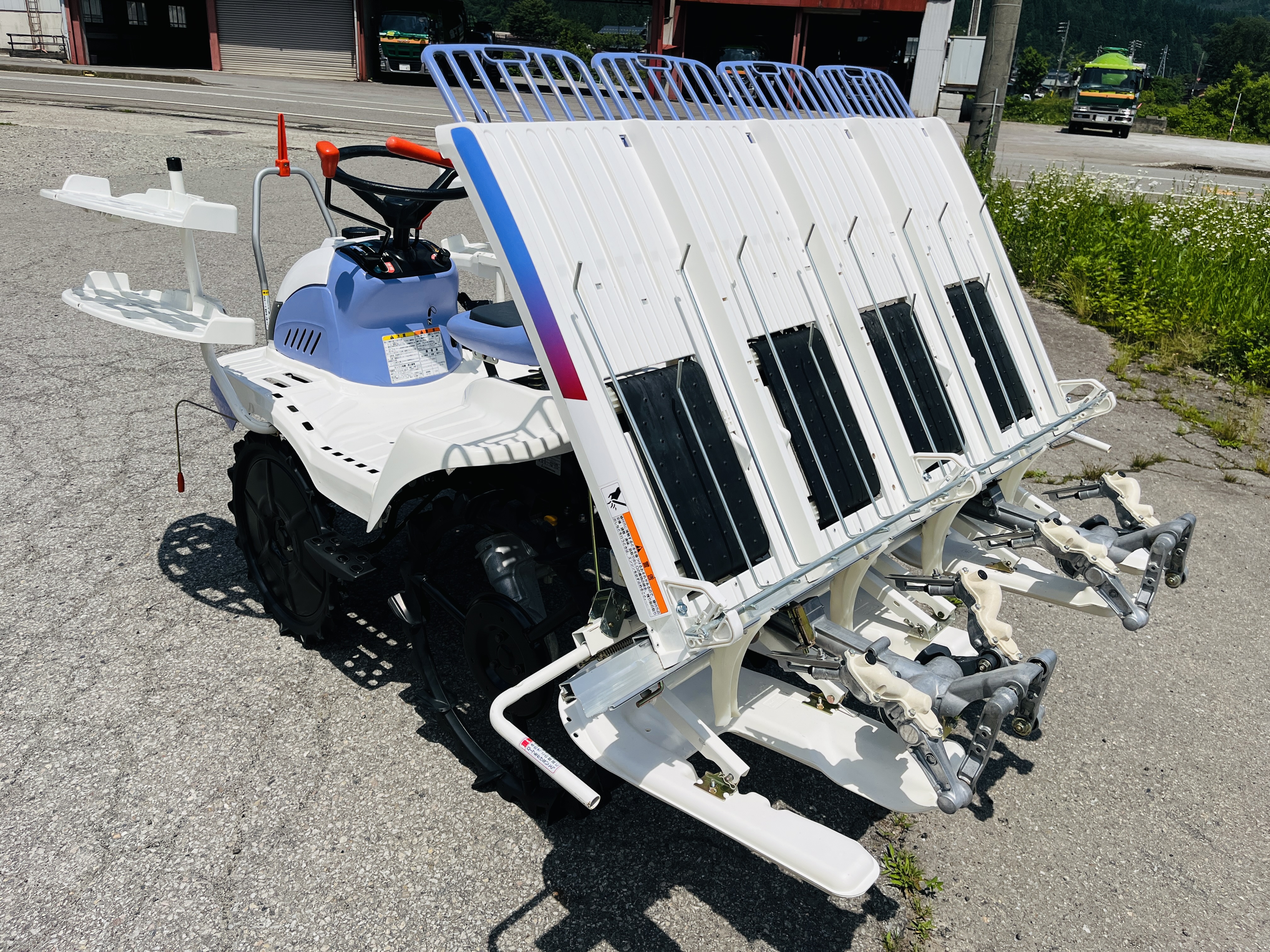 三菱マヒンドラ農機 中古田植機 LC4Aの商品画像4