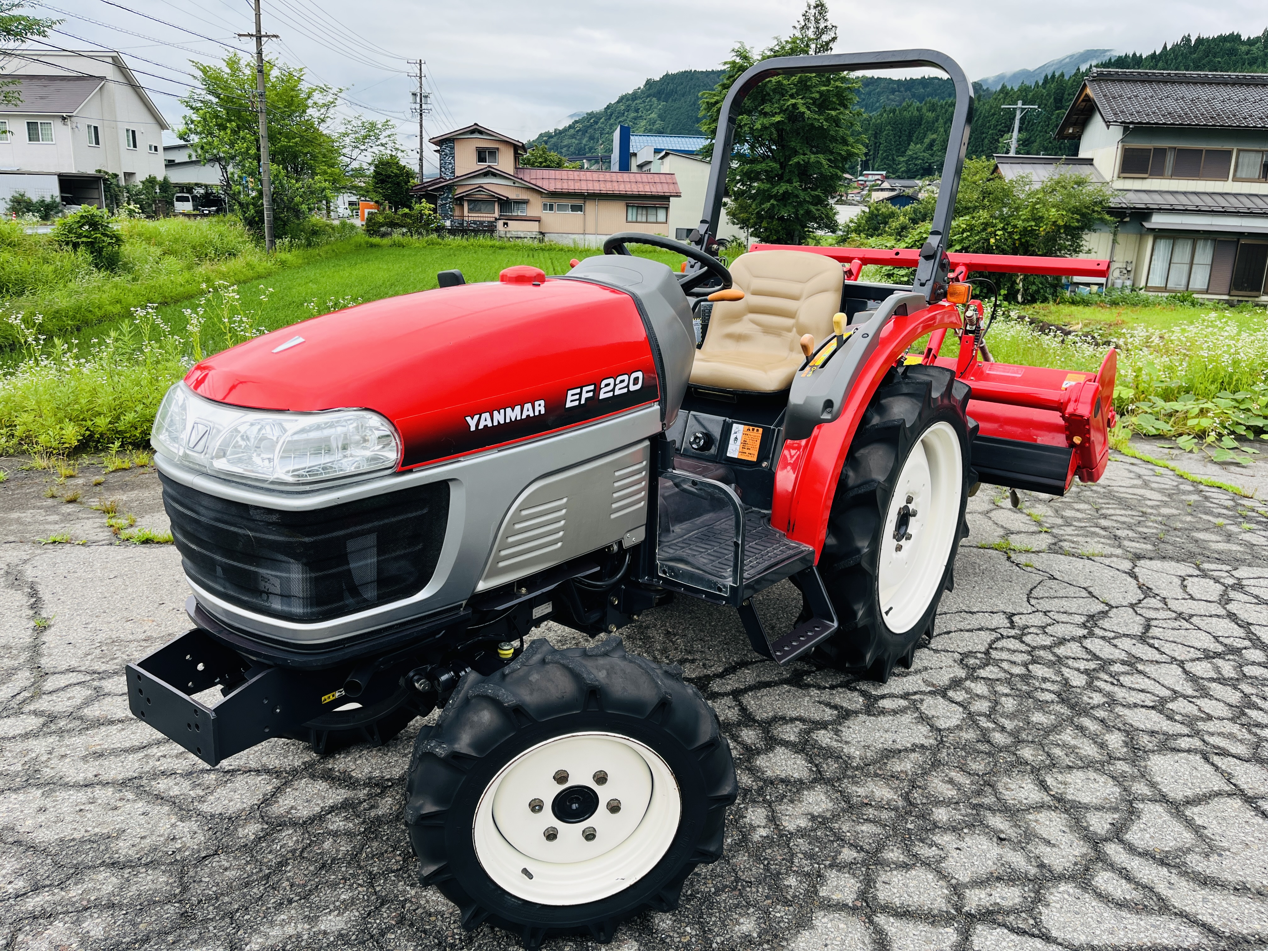 ヤンマー 中古トラクター EF220の商品画像1