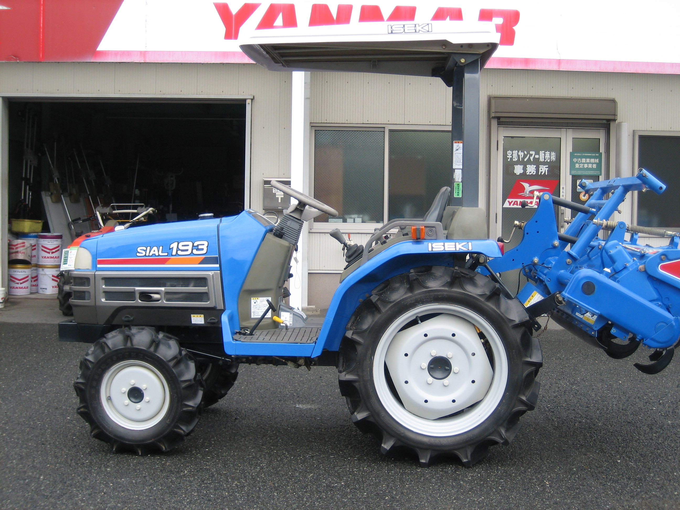 イセキ 中古トラクター TF193F-UWXの商品画像1