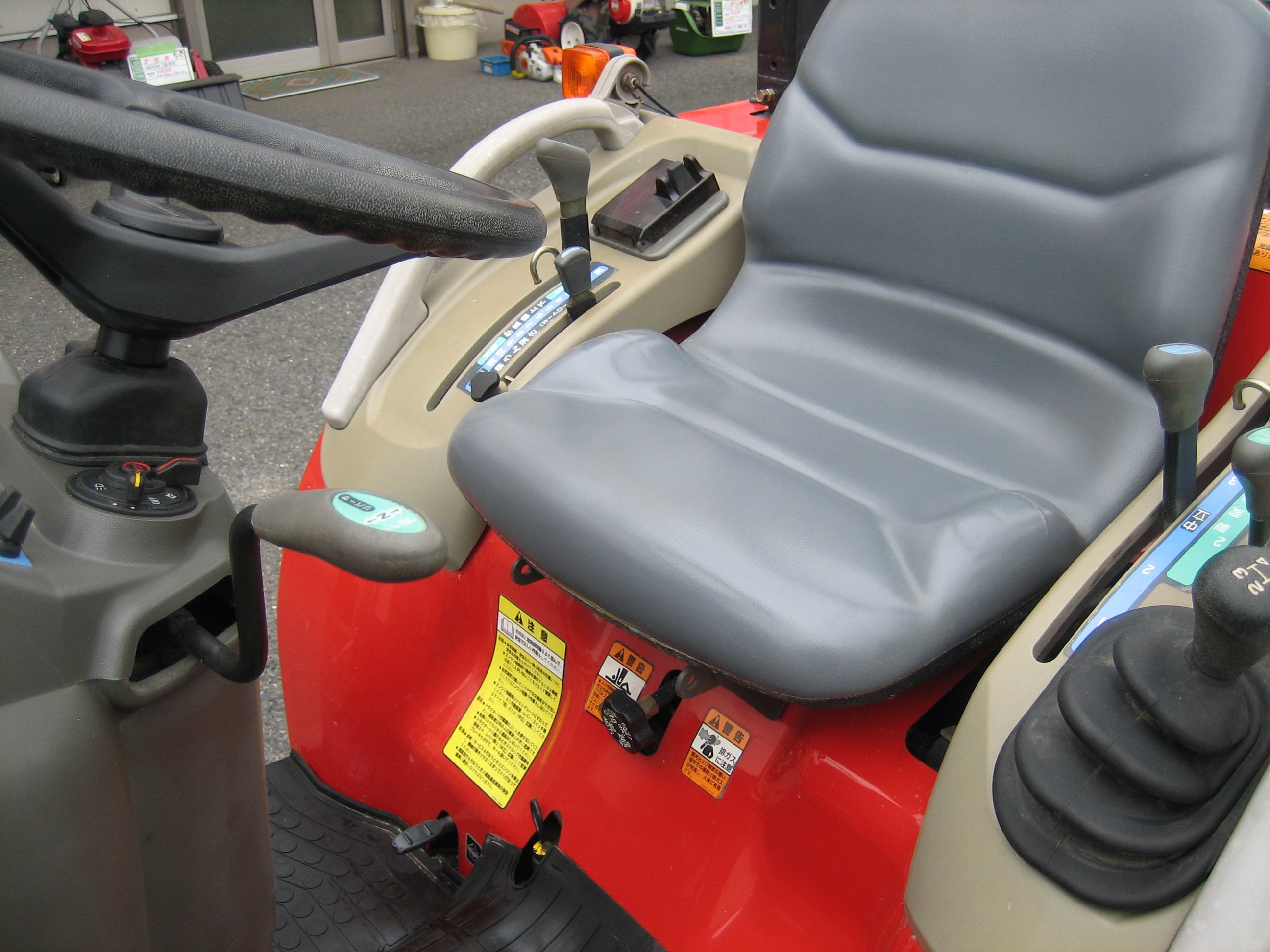 ヤンマー 中古トラクター AF120VPUS4Mの商品画像9