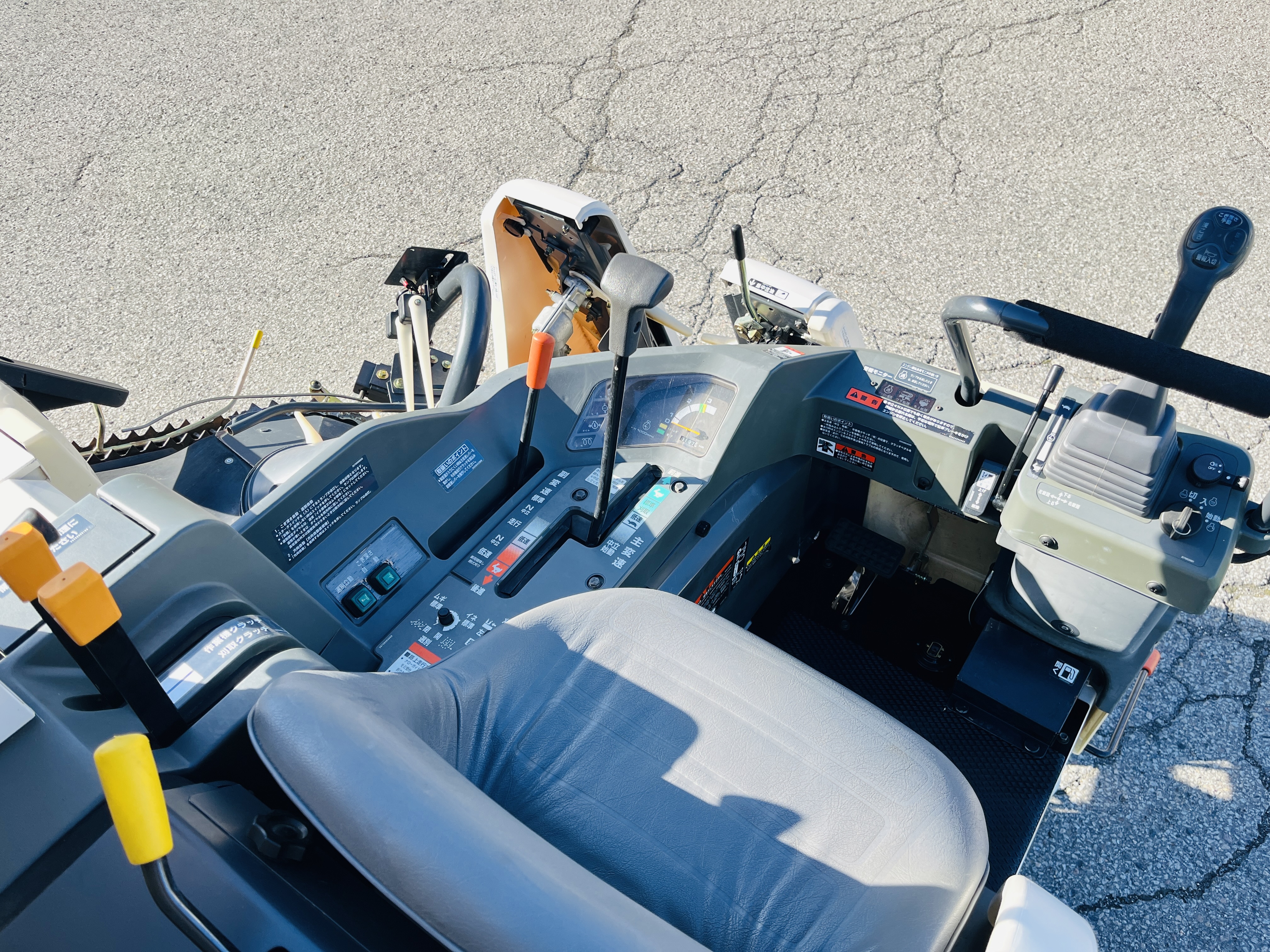 三菱マヒンドラ農機 中古コンバイン VMS16Gの商品画像8